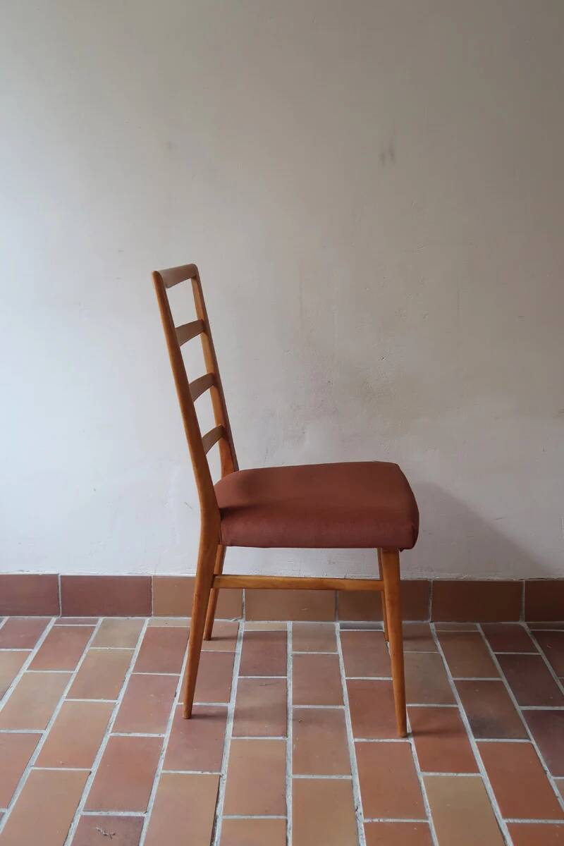 4 vintage Scandinavian chairs in light wood, 1960s.