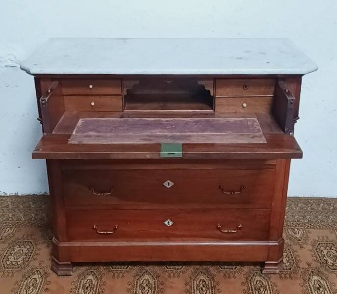 Louis Philippe walnut chest of drawers