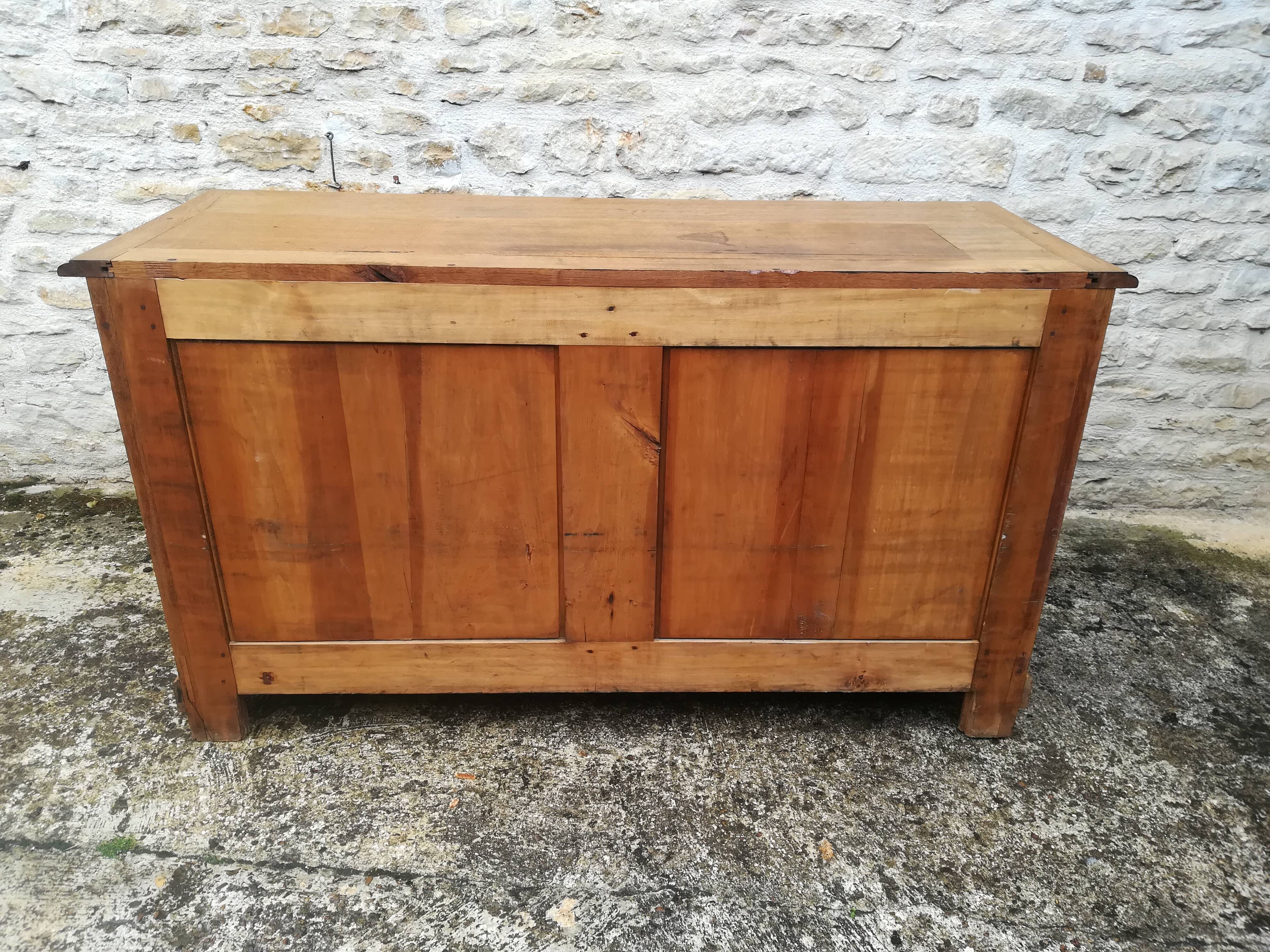 Four-door trade furniture