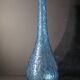 Carafe Empoli en verre bleu travaillé en remous