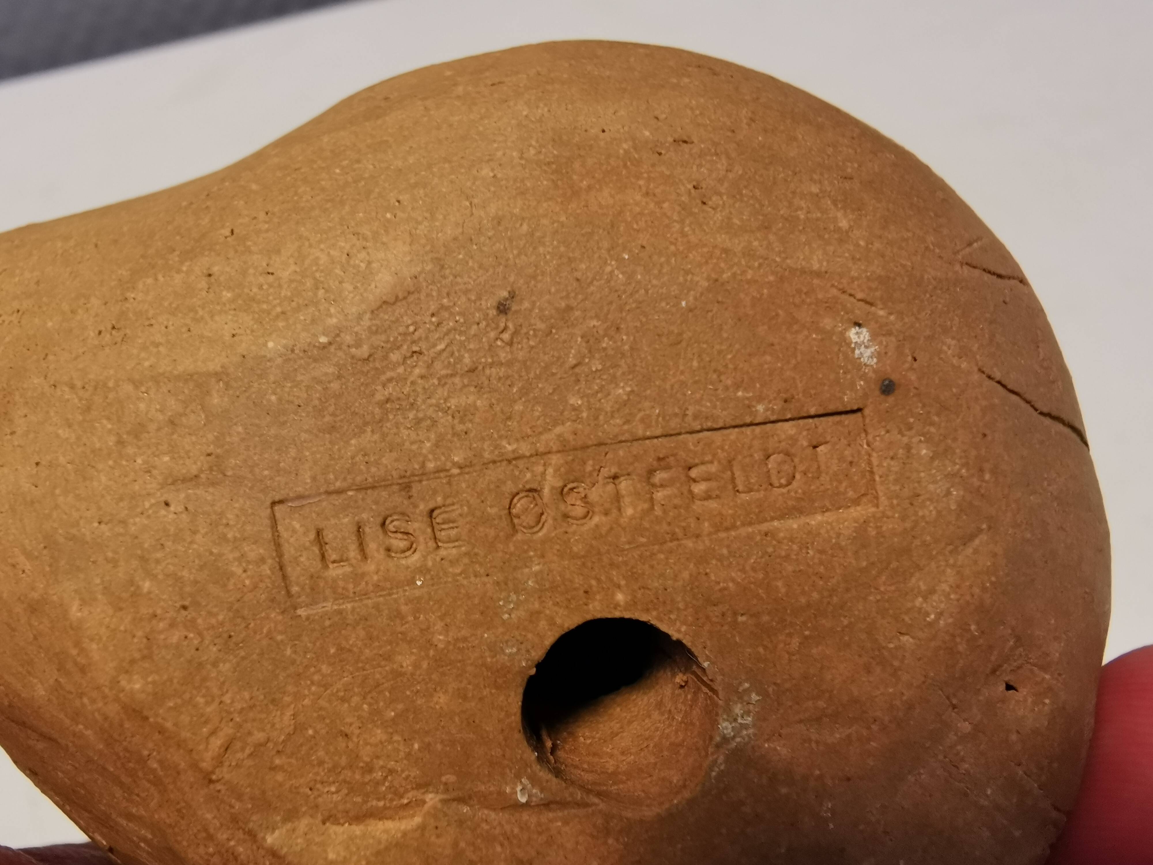 Beautiful ceramic bird, designed by Lise Ostfeldt Denmark 1970s.