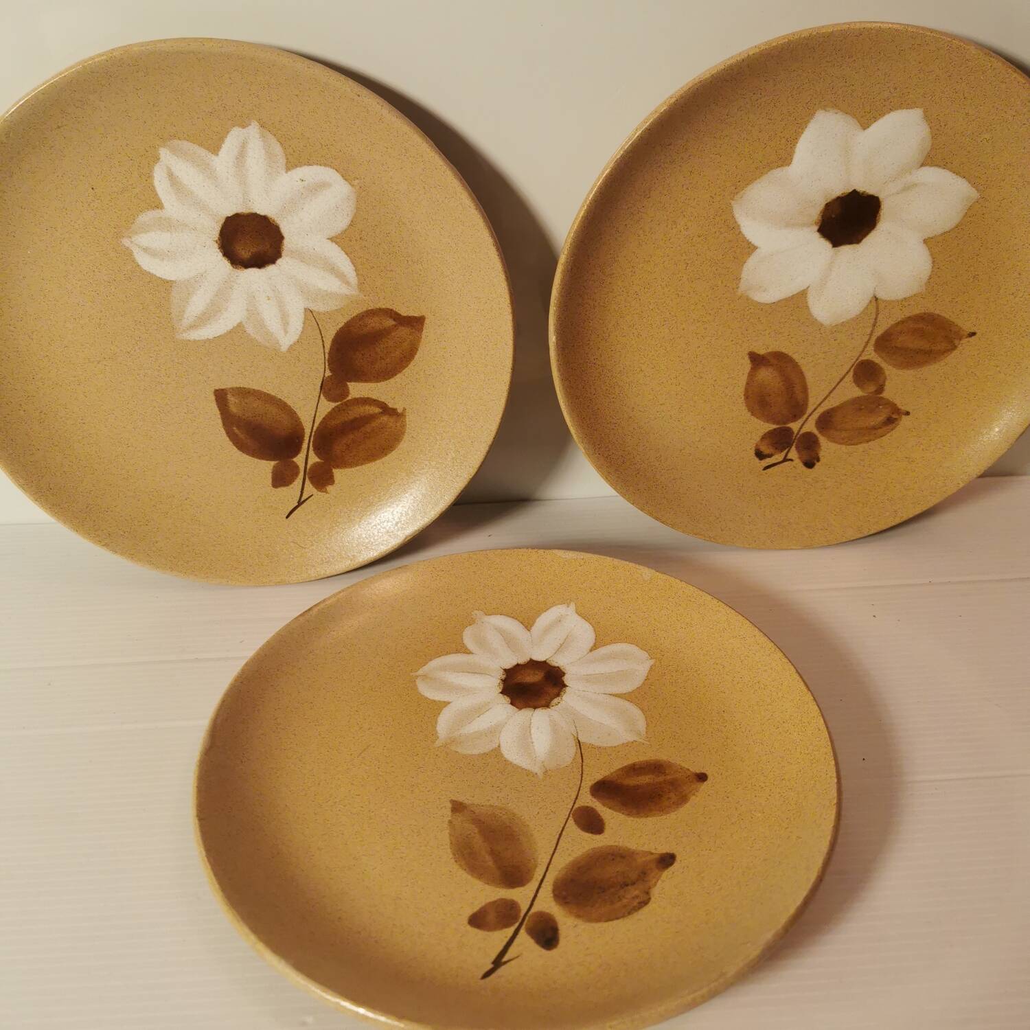 Set of 7 flat plates Moulin des loups Saint Amand vintage autumn model