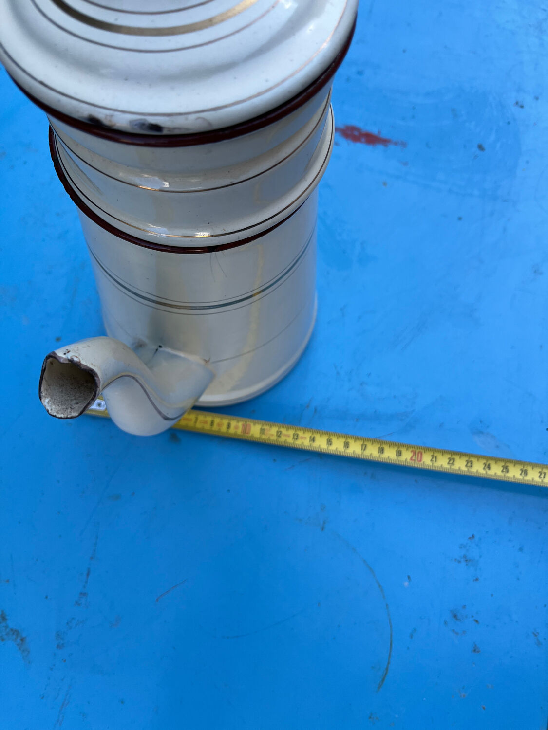 Enamelled coffee maker