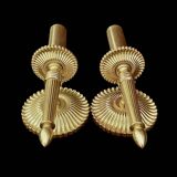 Paire d’appliques murales anciennes en laiton doré – style classique