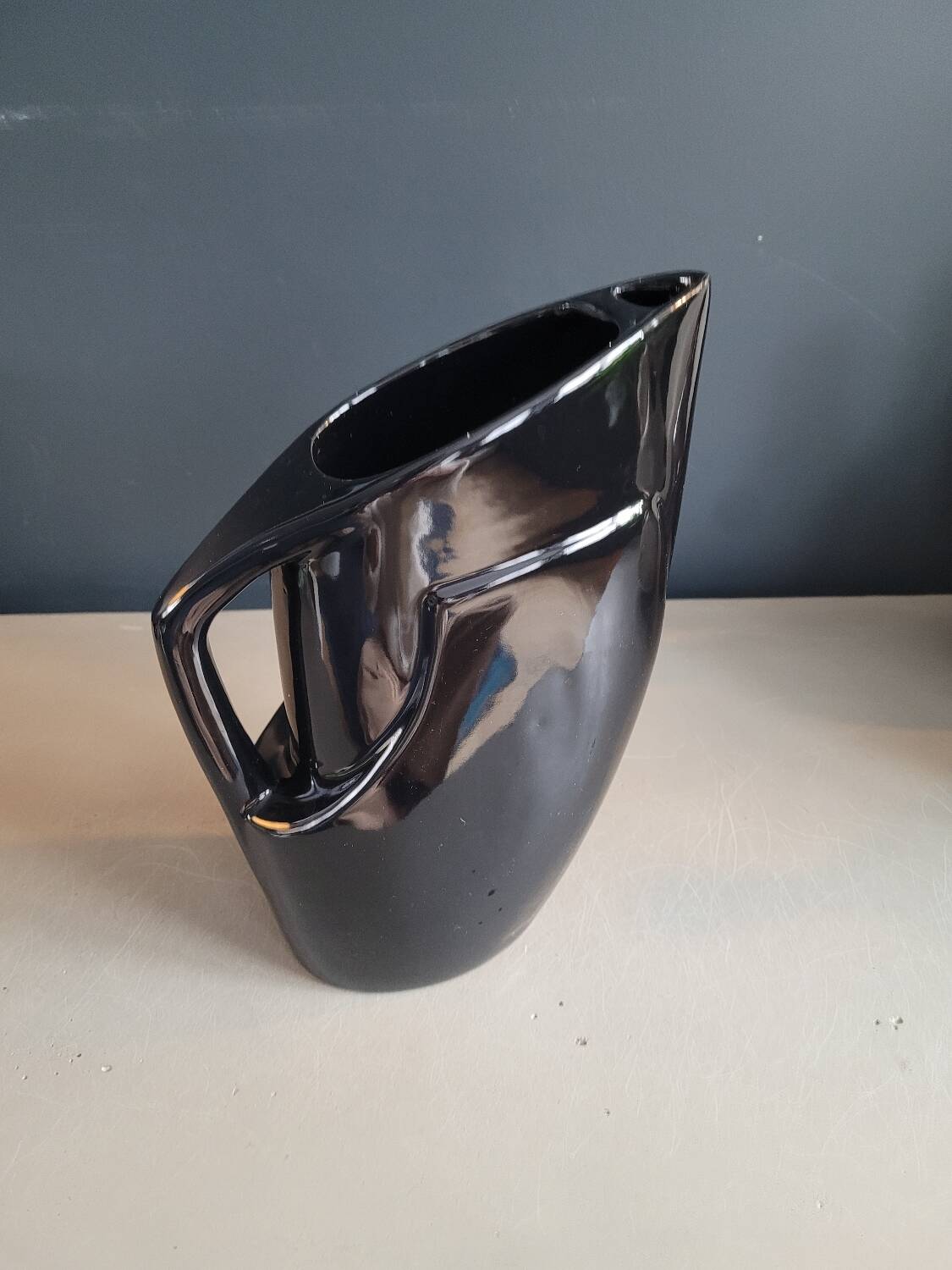 Vintage art-deco line pitcher