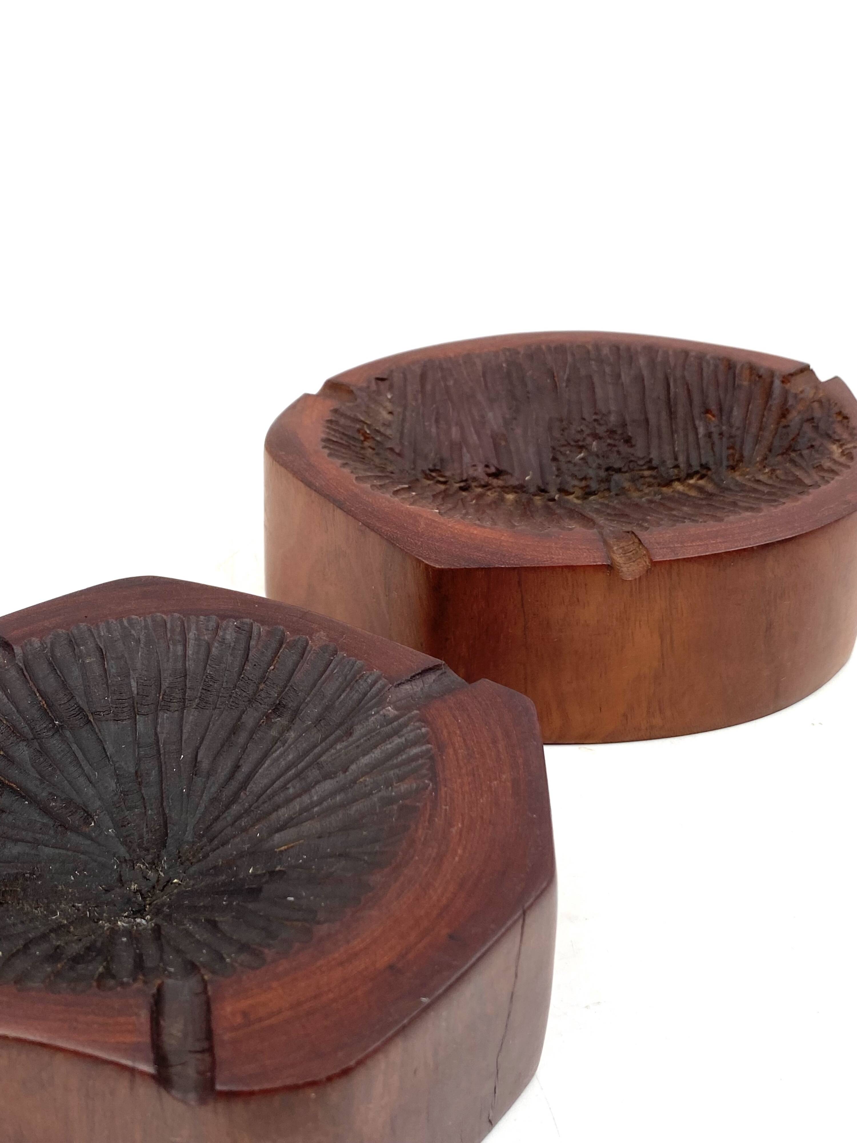 Organic modern set of 2 wood ashtrays, France 1970s
