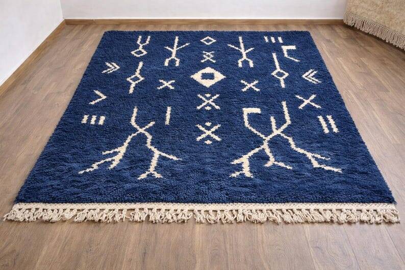 Magnificent handmade rug 250cm x 300cm