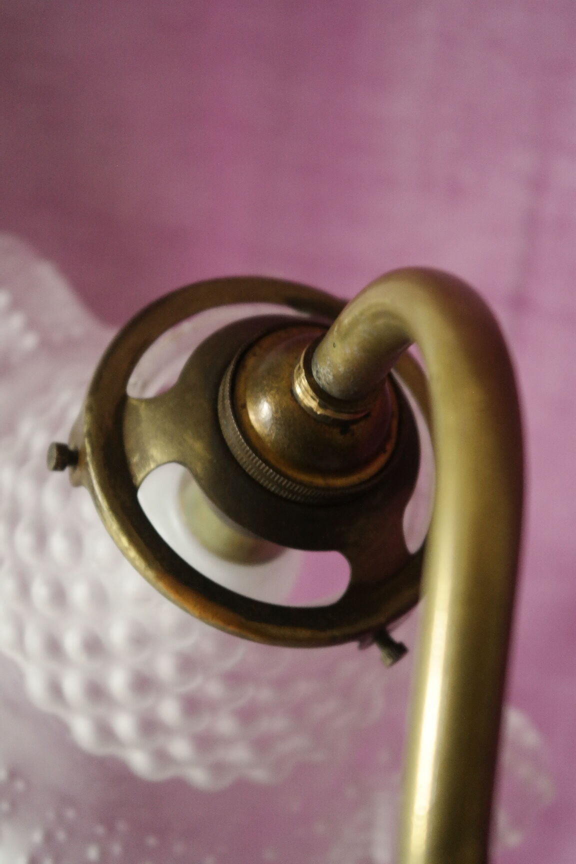 Lampe tulipe articulée art nouveau laiton