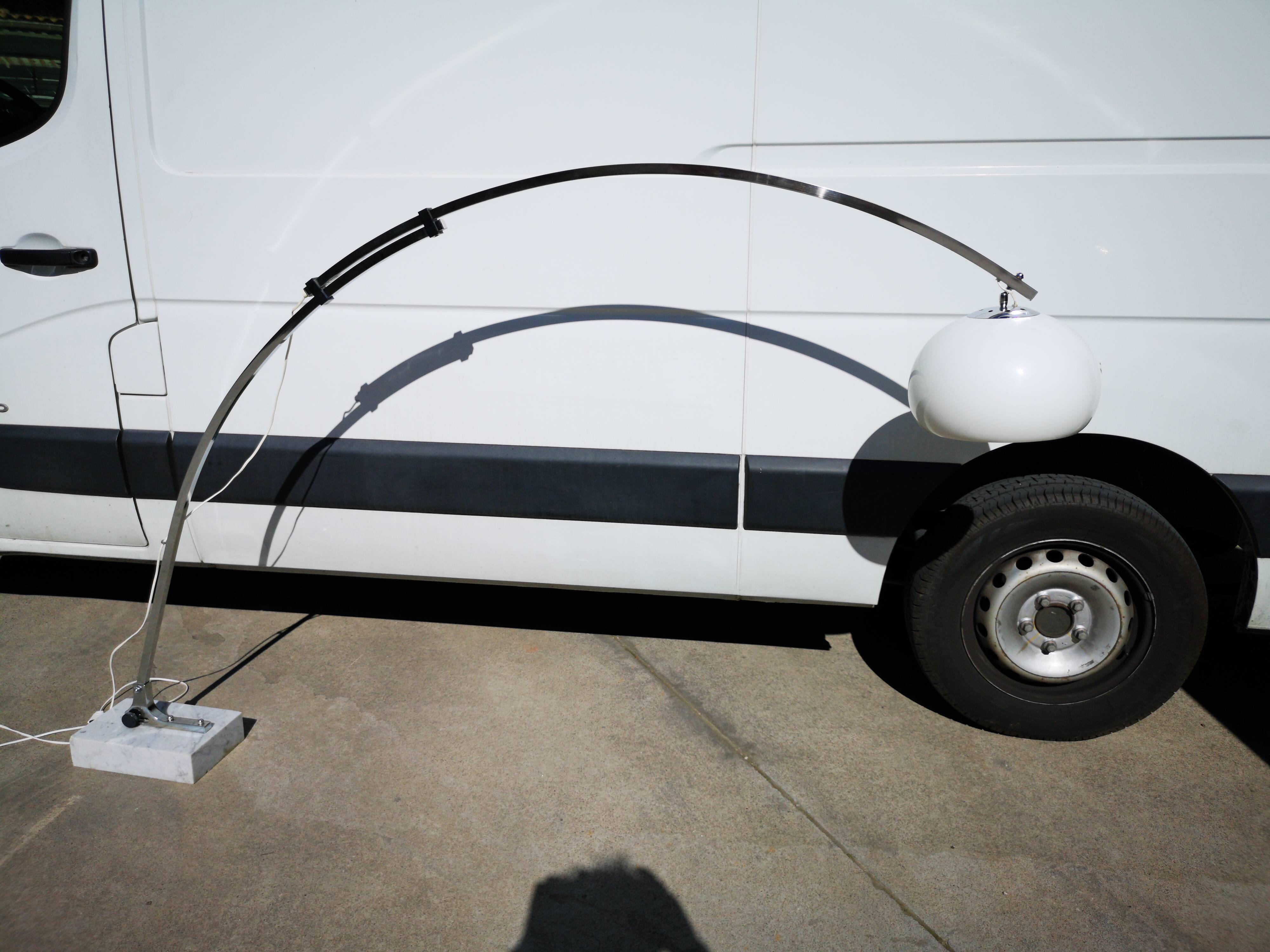 Seventies arc lamppost