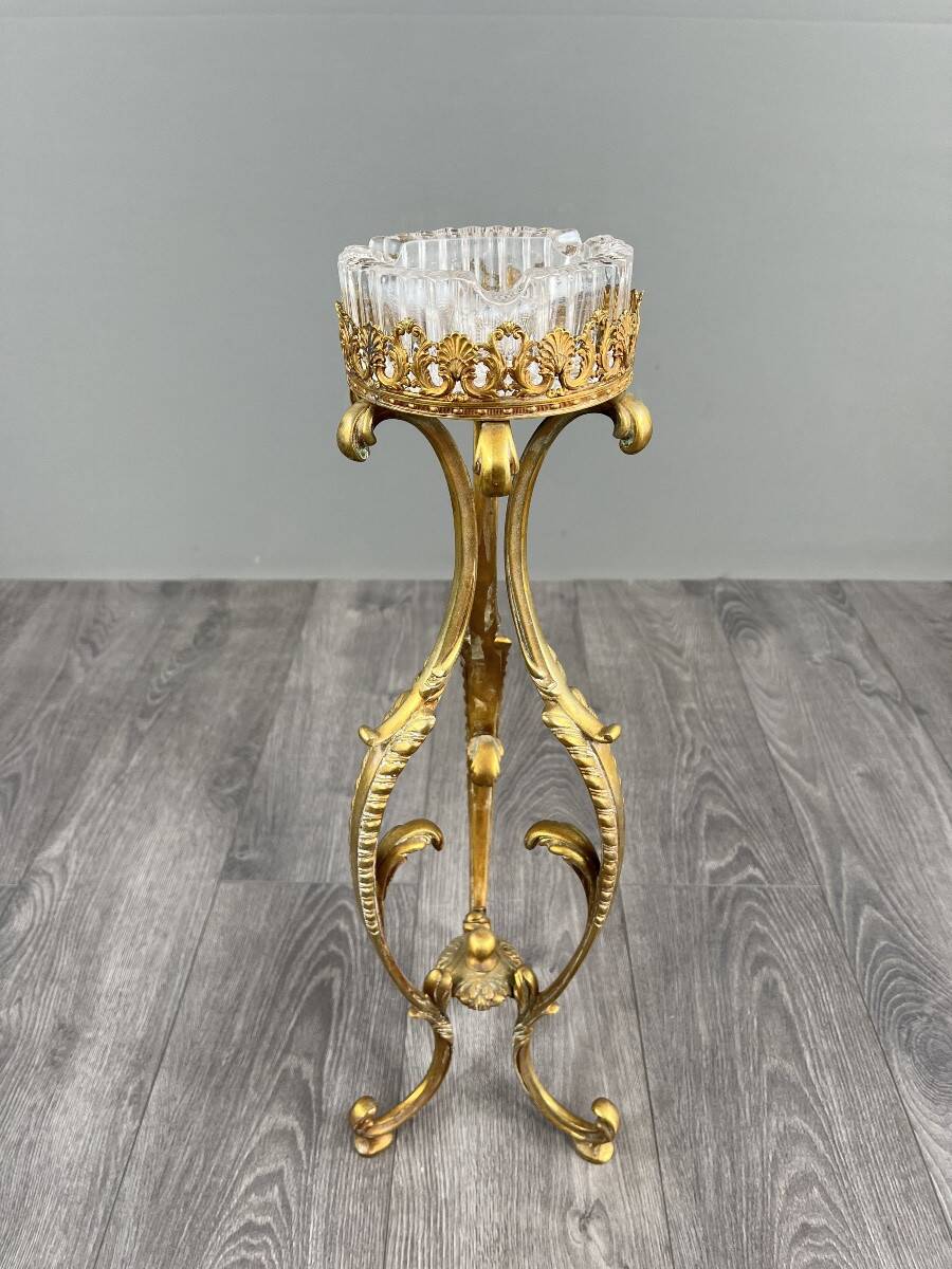 Bronze-gilt and crystal standing ashtray, 20th century