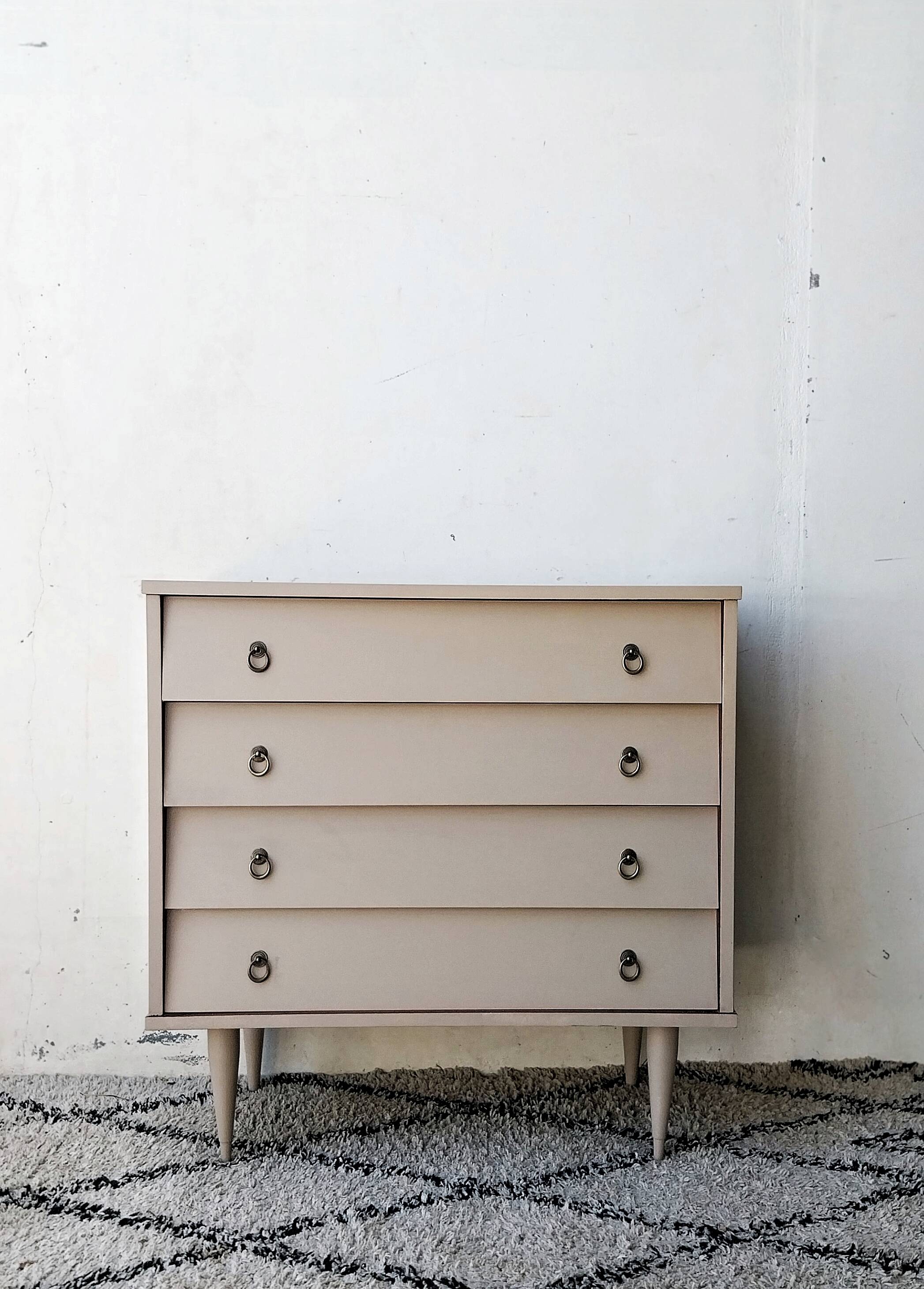 vintage chest of drawers