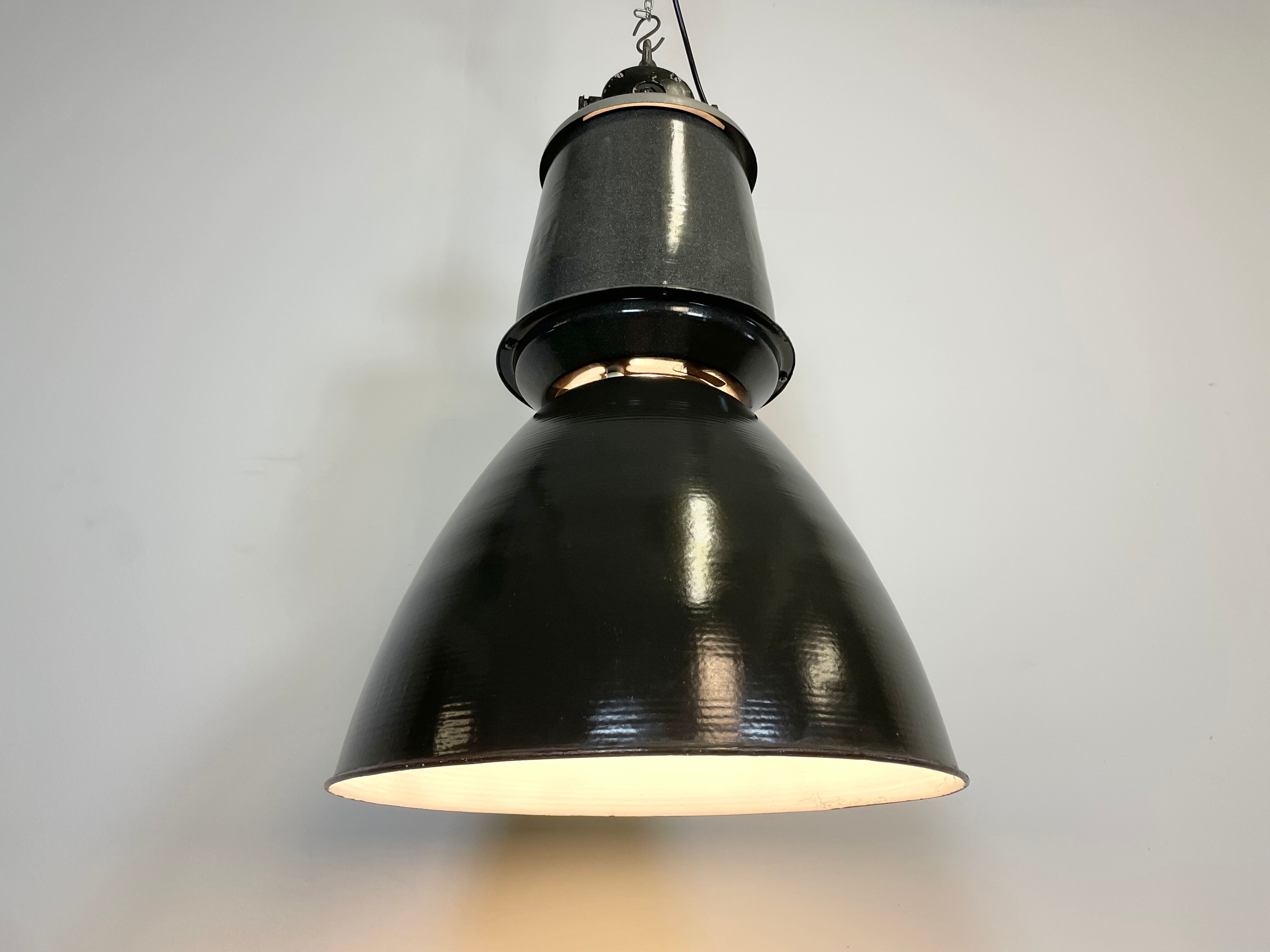 Black Enamel Industrial Lamp from Elektrosvit, 1960s