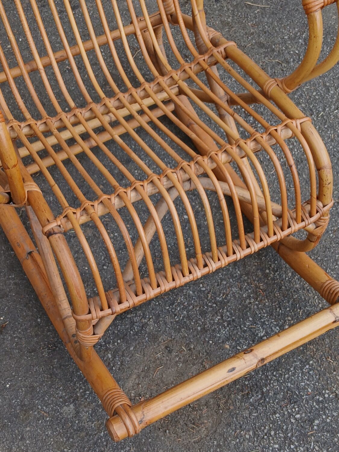 Rocking-chair en rotin , années 50/60