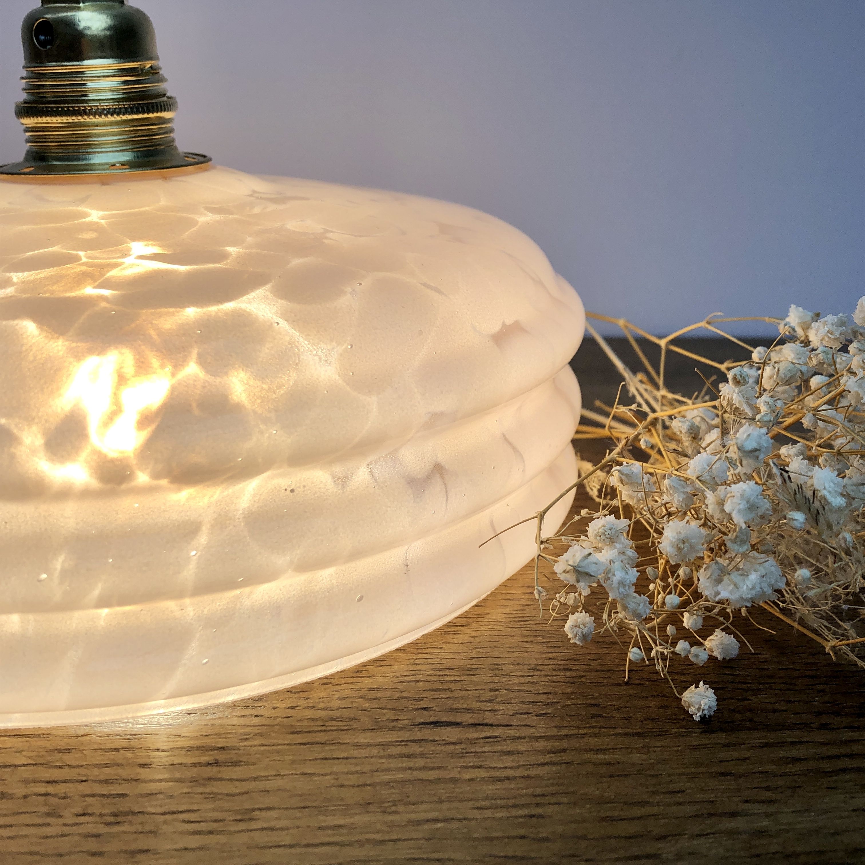 Vintage lampshade wall lamp in pink Clichy glass