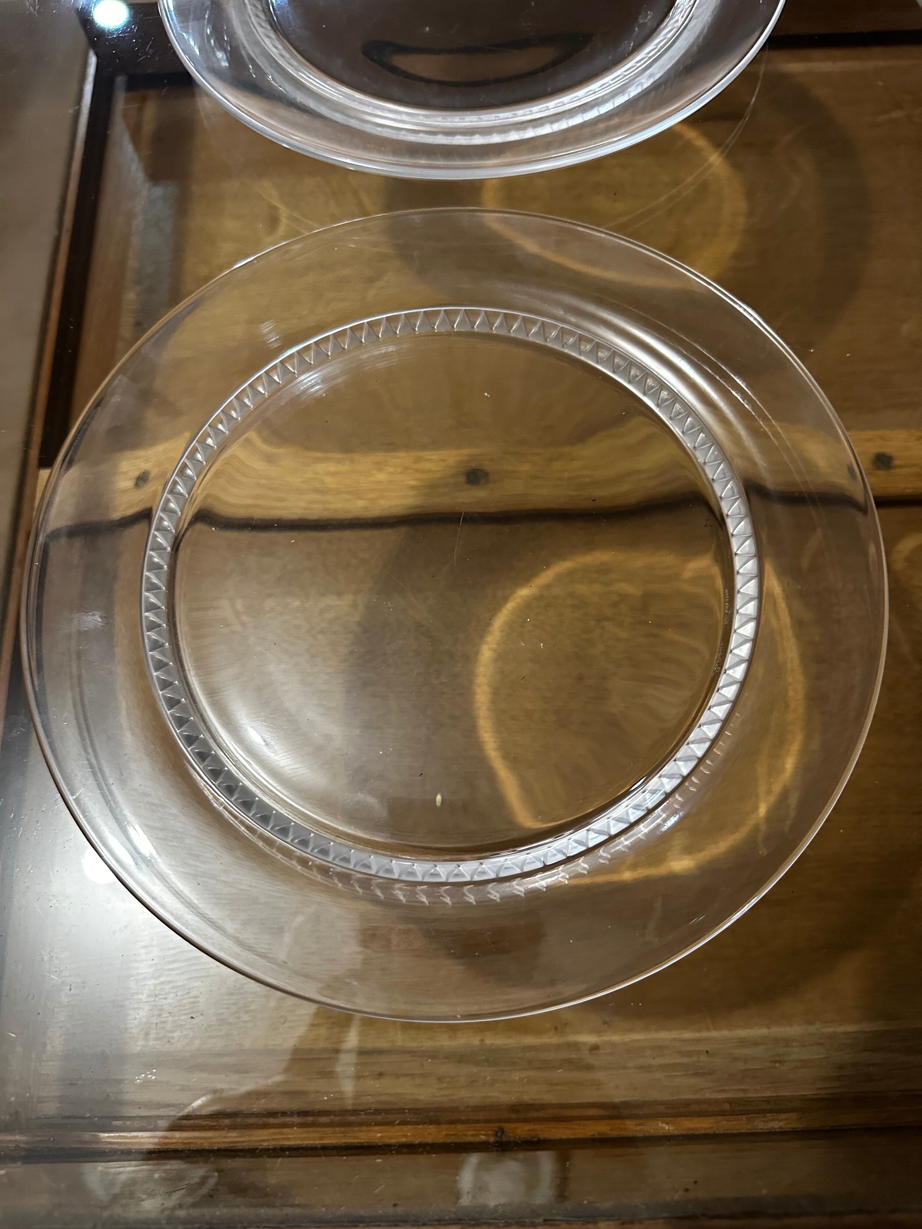 6 Large Lalique plates France Model Bourgueil D 21 cm
