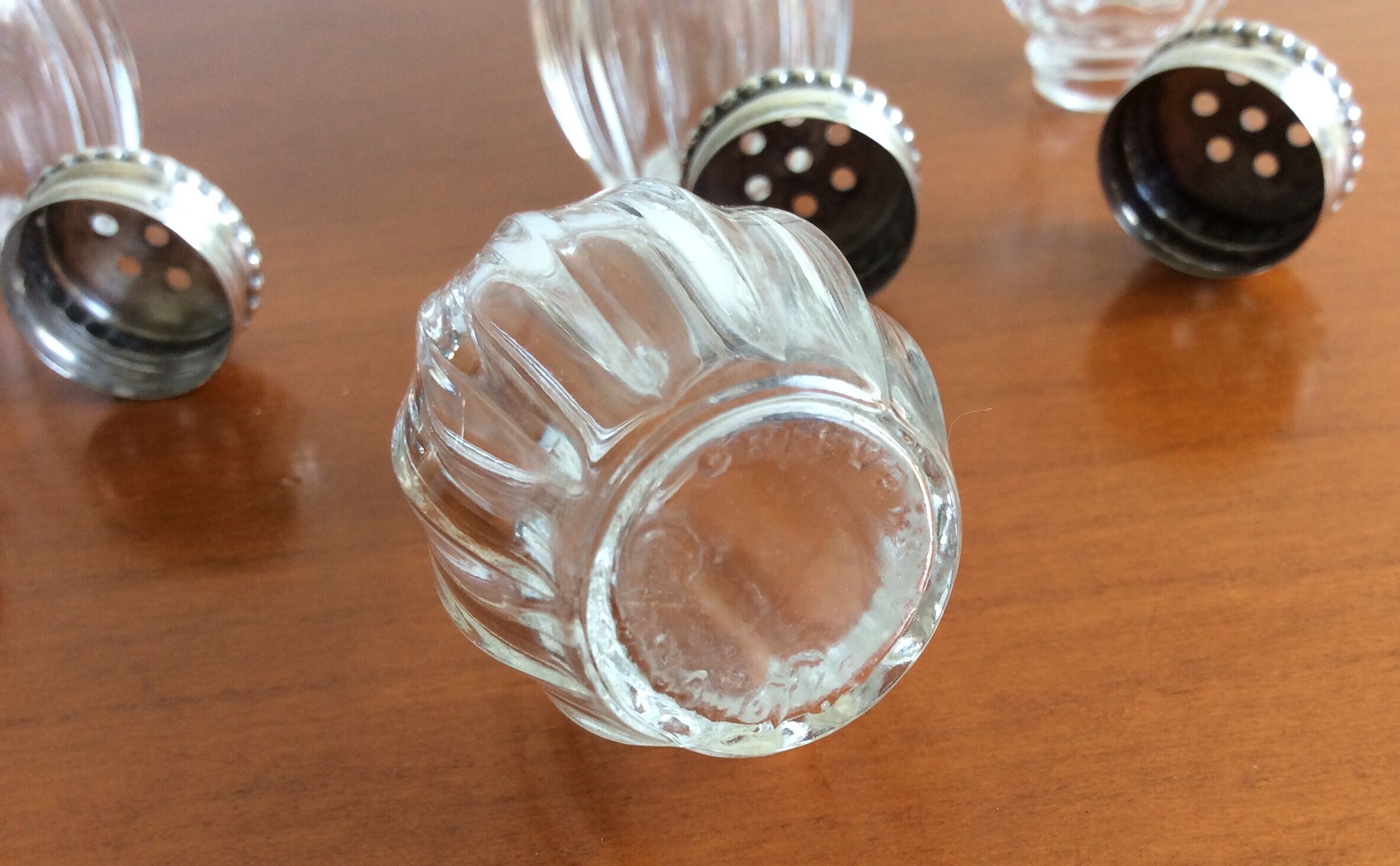 Lot of 4 Christofle crystal salerons, silver cap
