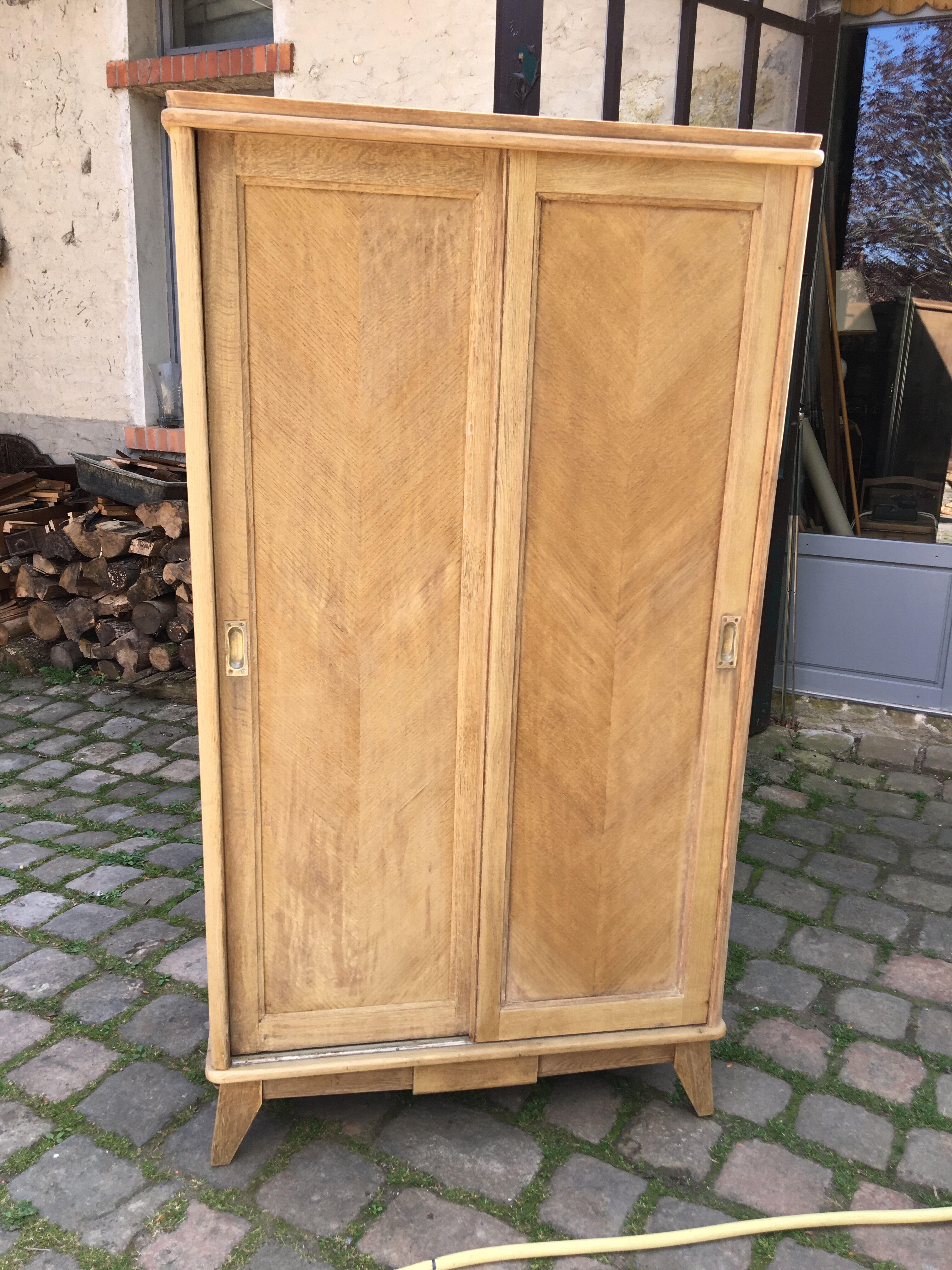 Wardrobe wardrobe in pickled oak Vintage compass feet