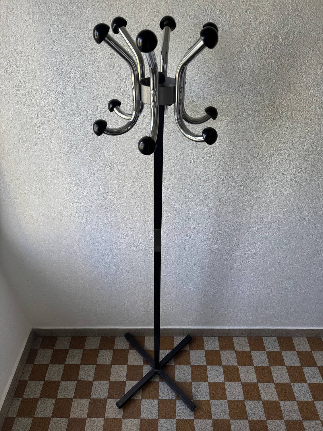 Coat rack/parrot cloakroom 70s