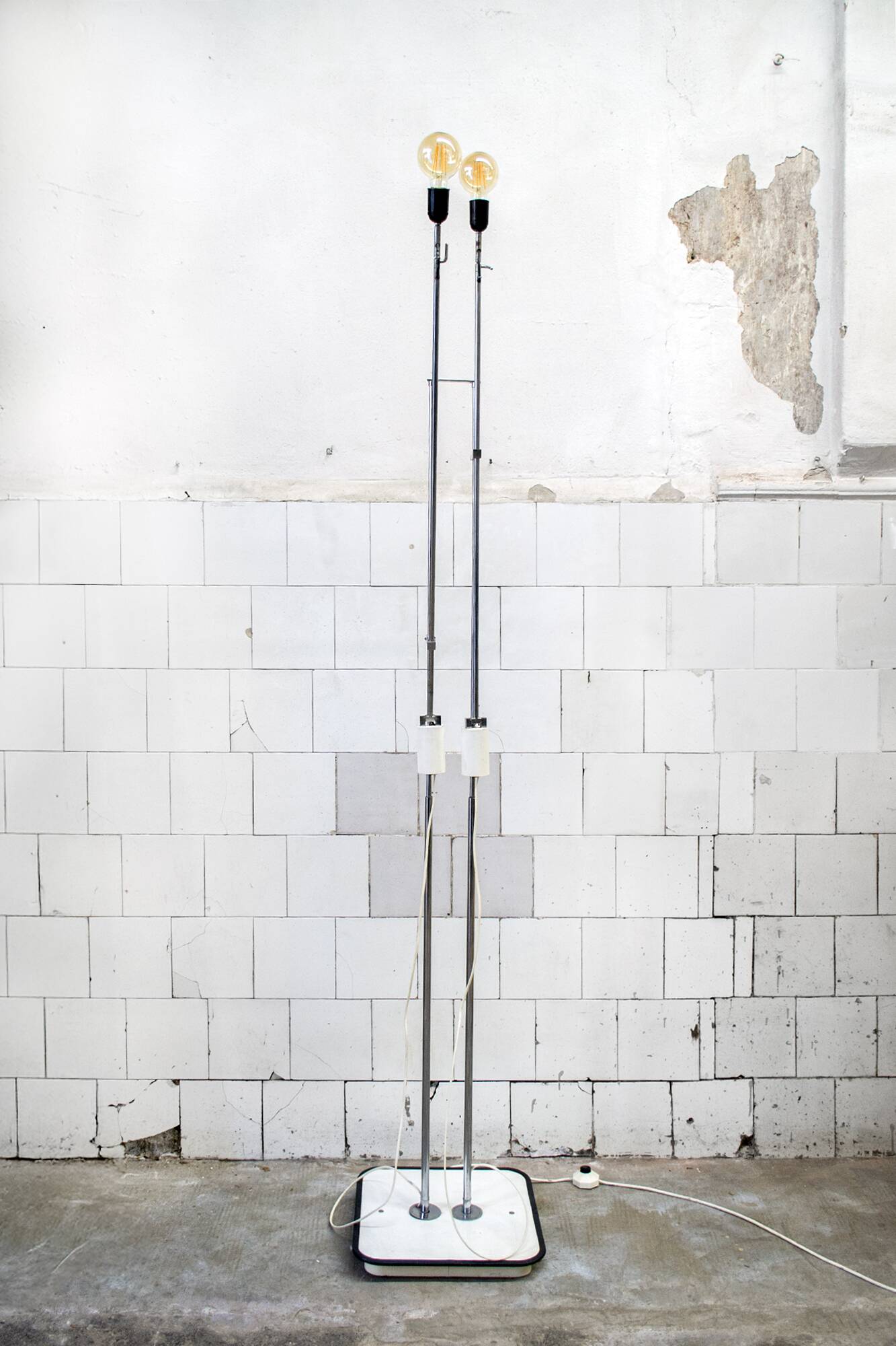 Lampada da terra regolabile Italiana due luci Anni '70