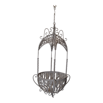 Suspension en forme de lanterne pour fleurs en fer