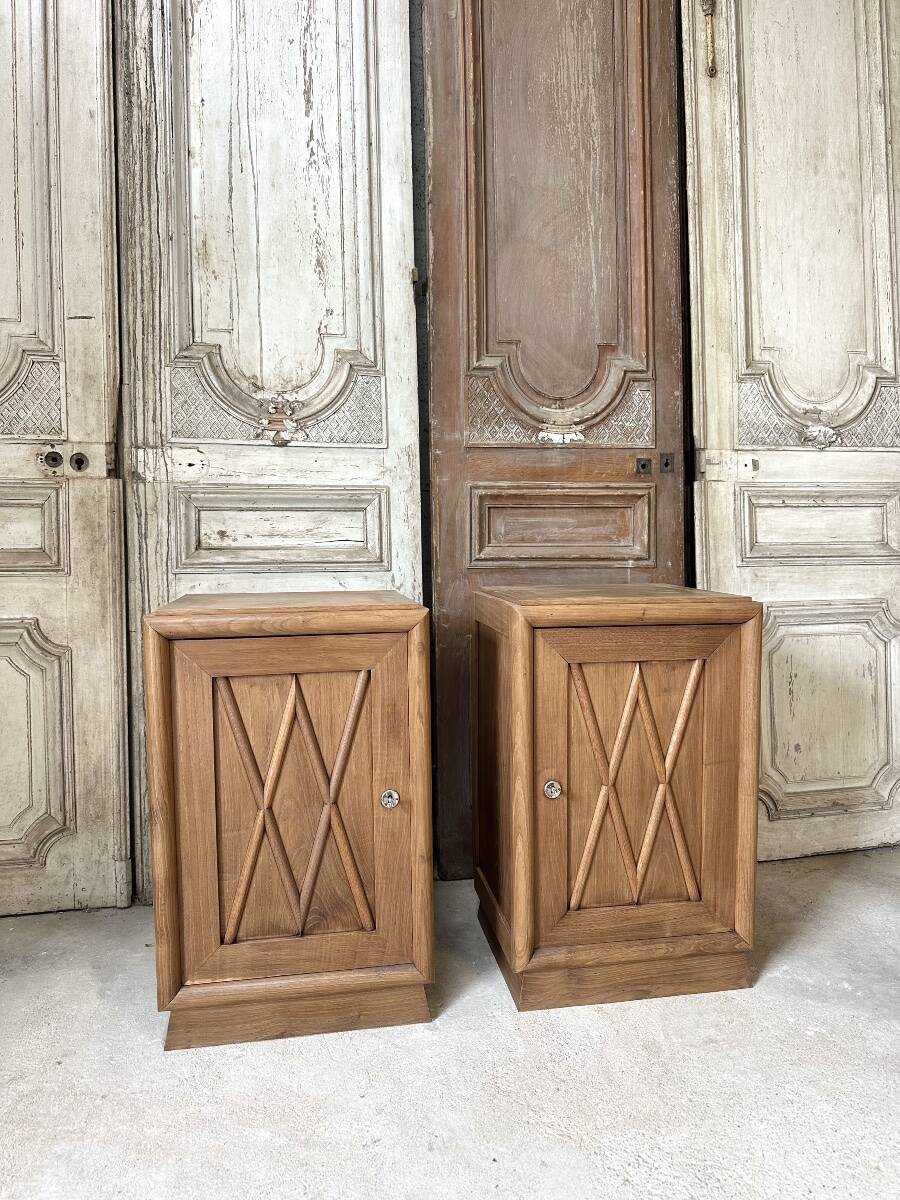 Pair of Art Deco bedside tables in oak