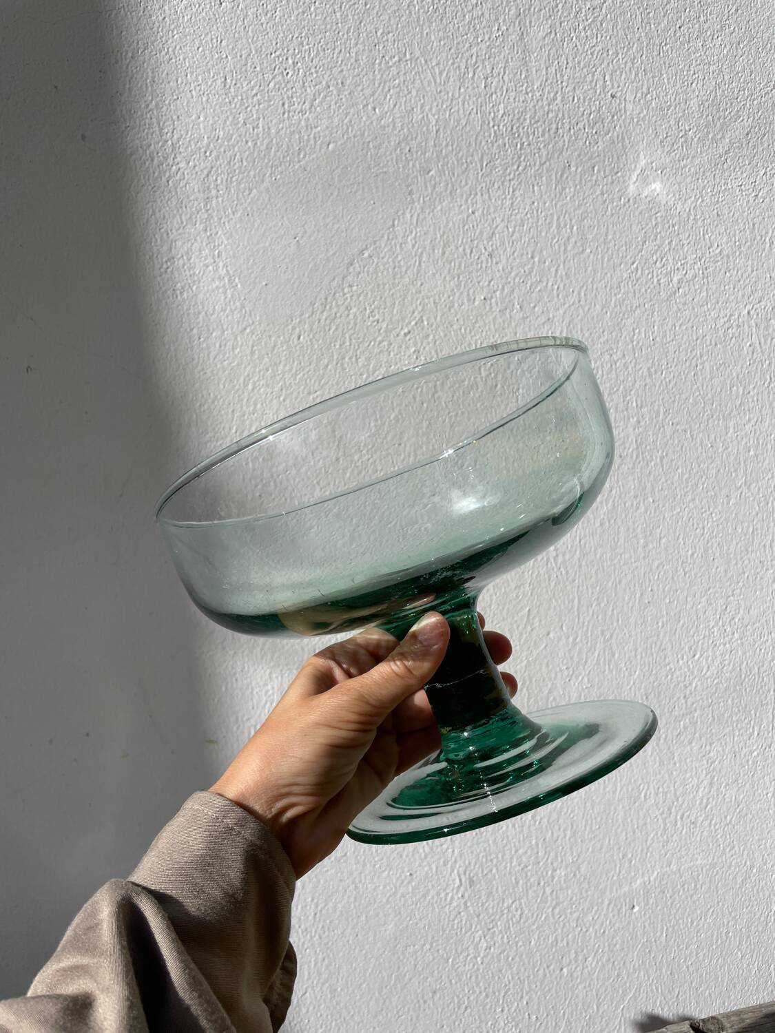 Coupe sur pied en verre soufflé