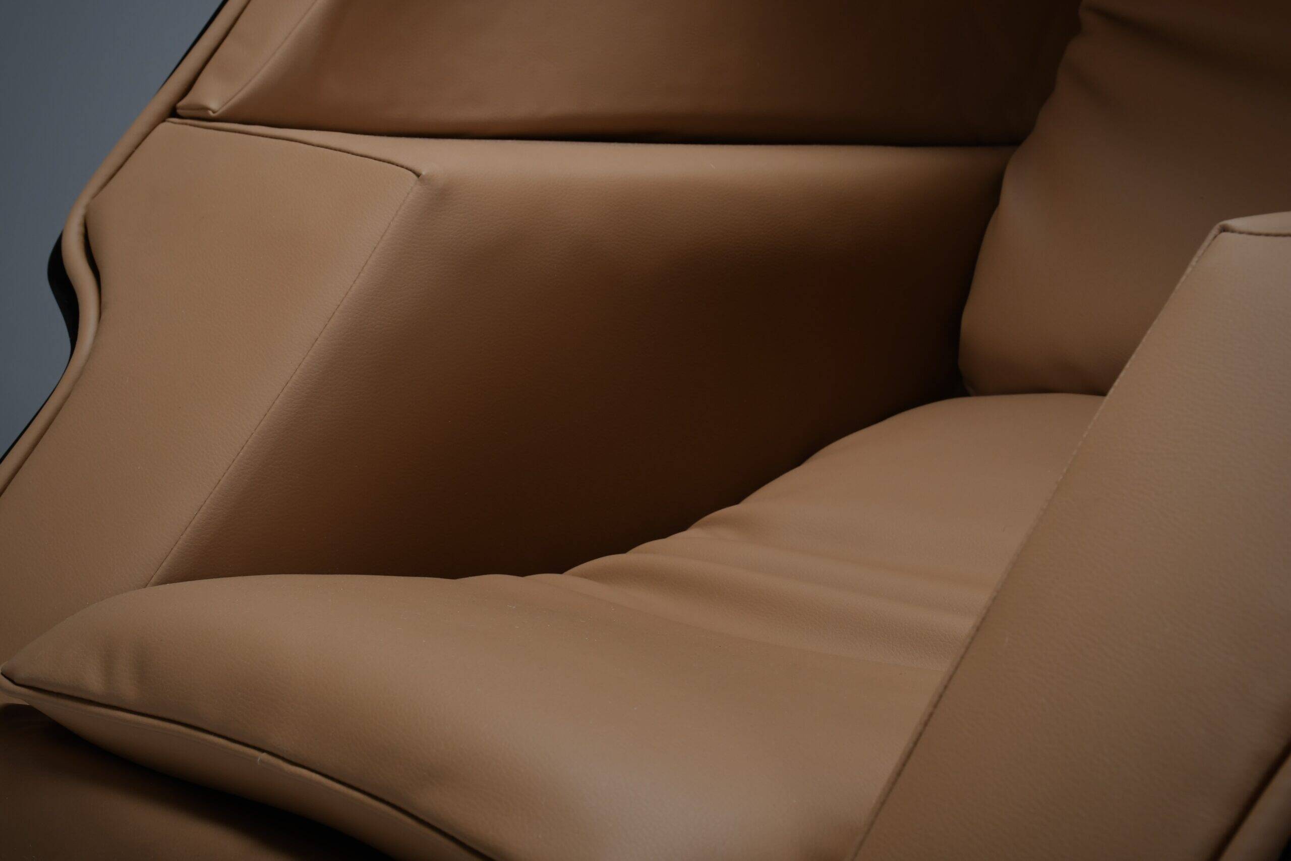 Original Lee West ‘Alpha’ Stereo Egg Chair, USA 1968