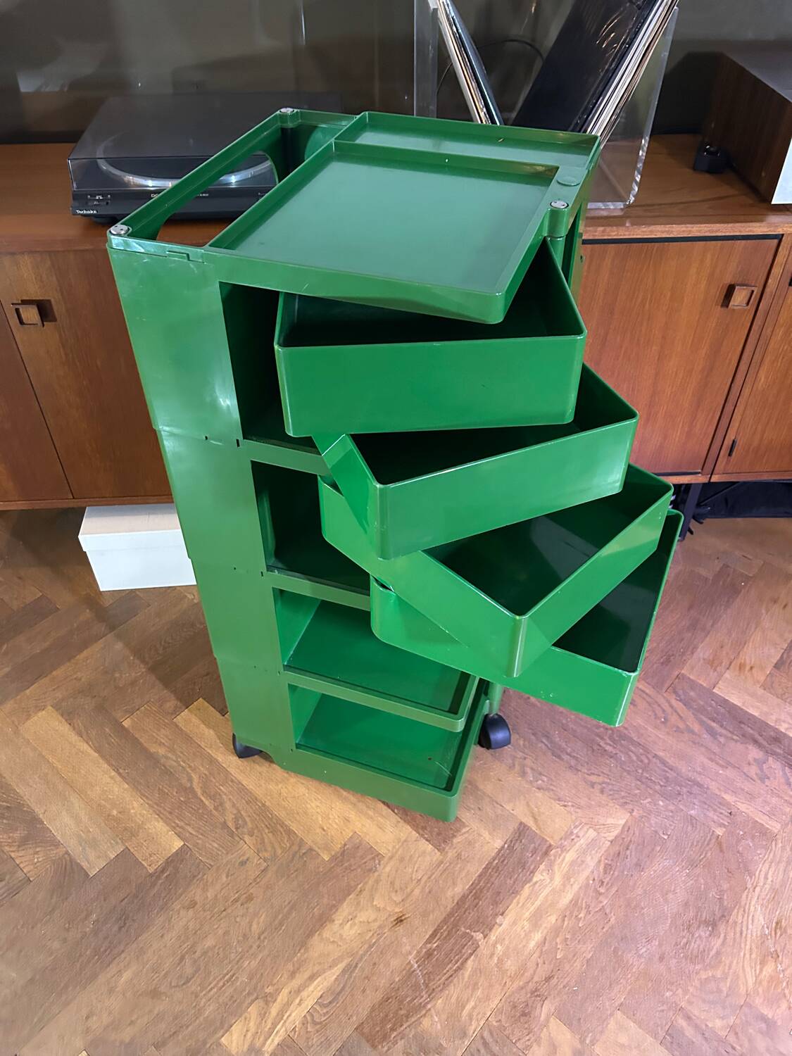 BOBY dessert trolley designed by Joe Colombo, 1970s.