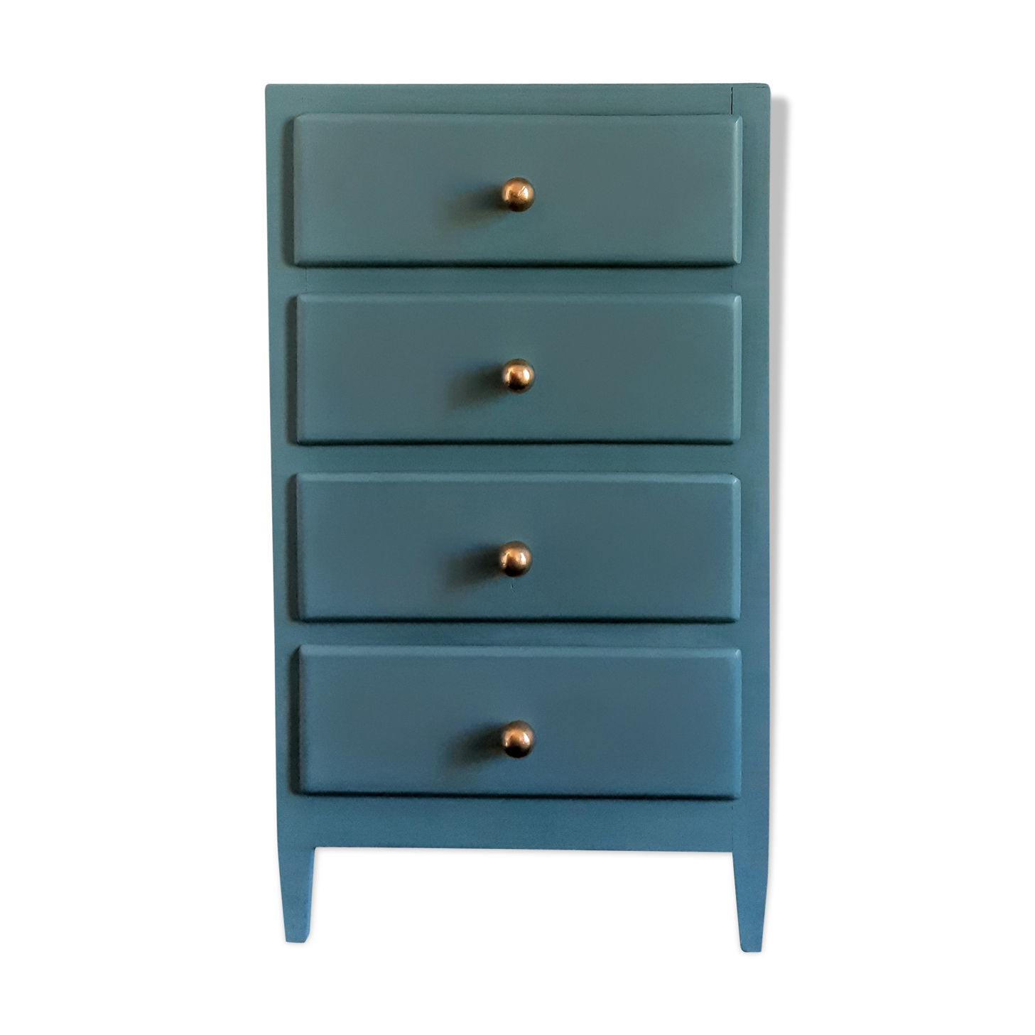 Little blue rag-maker