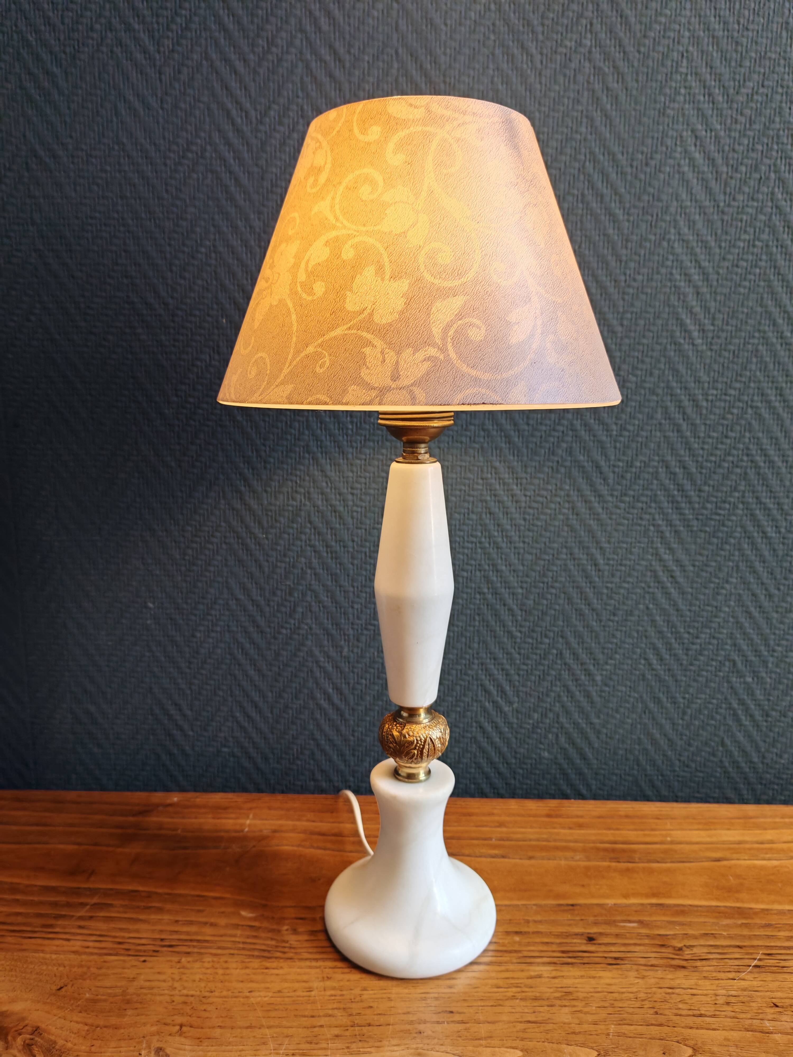 Vintage Table Lamp in White Marble and Brass