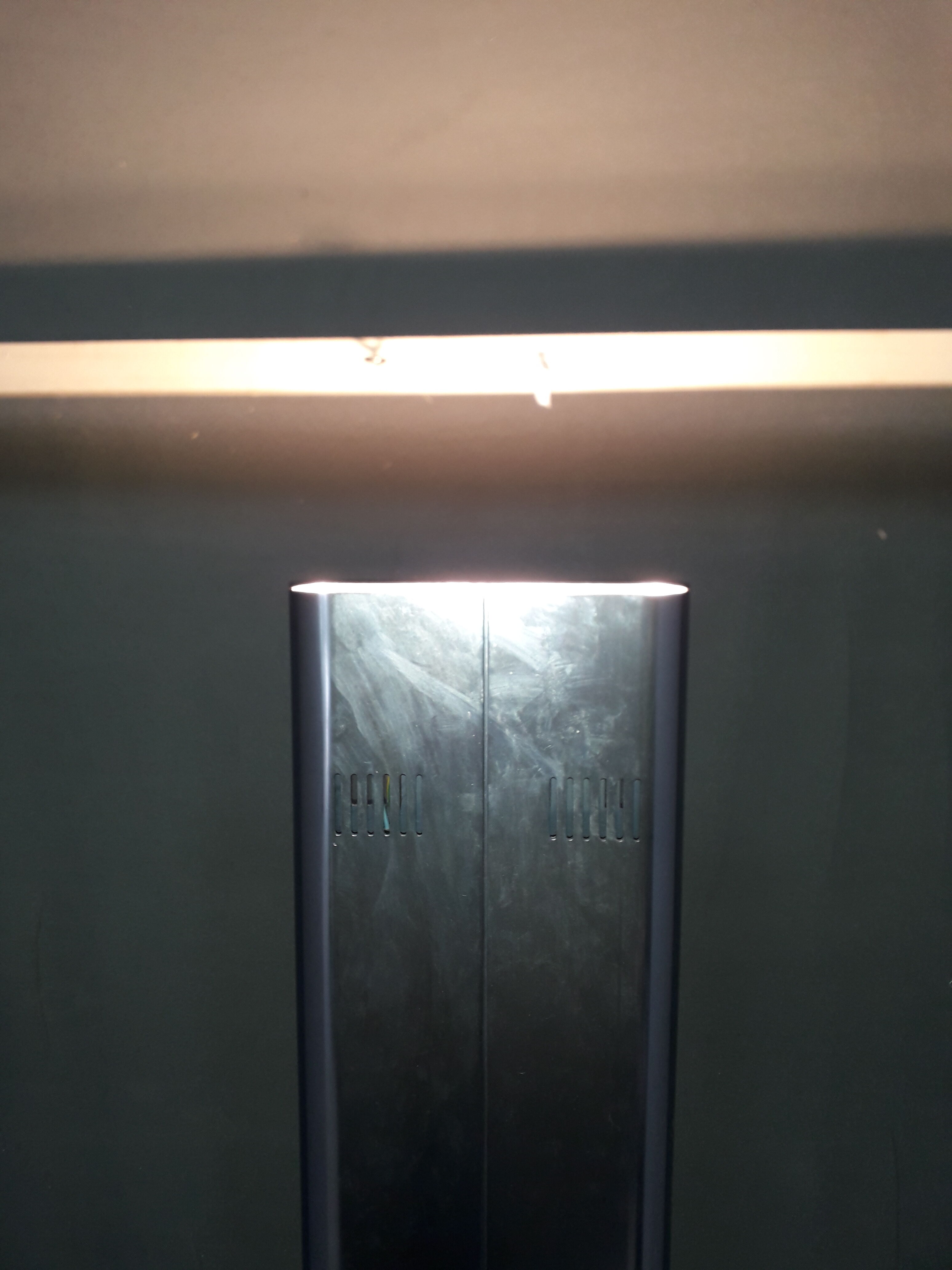 Hallogenexen metal lamppost