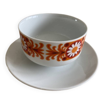 Bavaria porcelain bowl on saucer 70