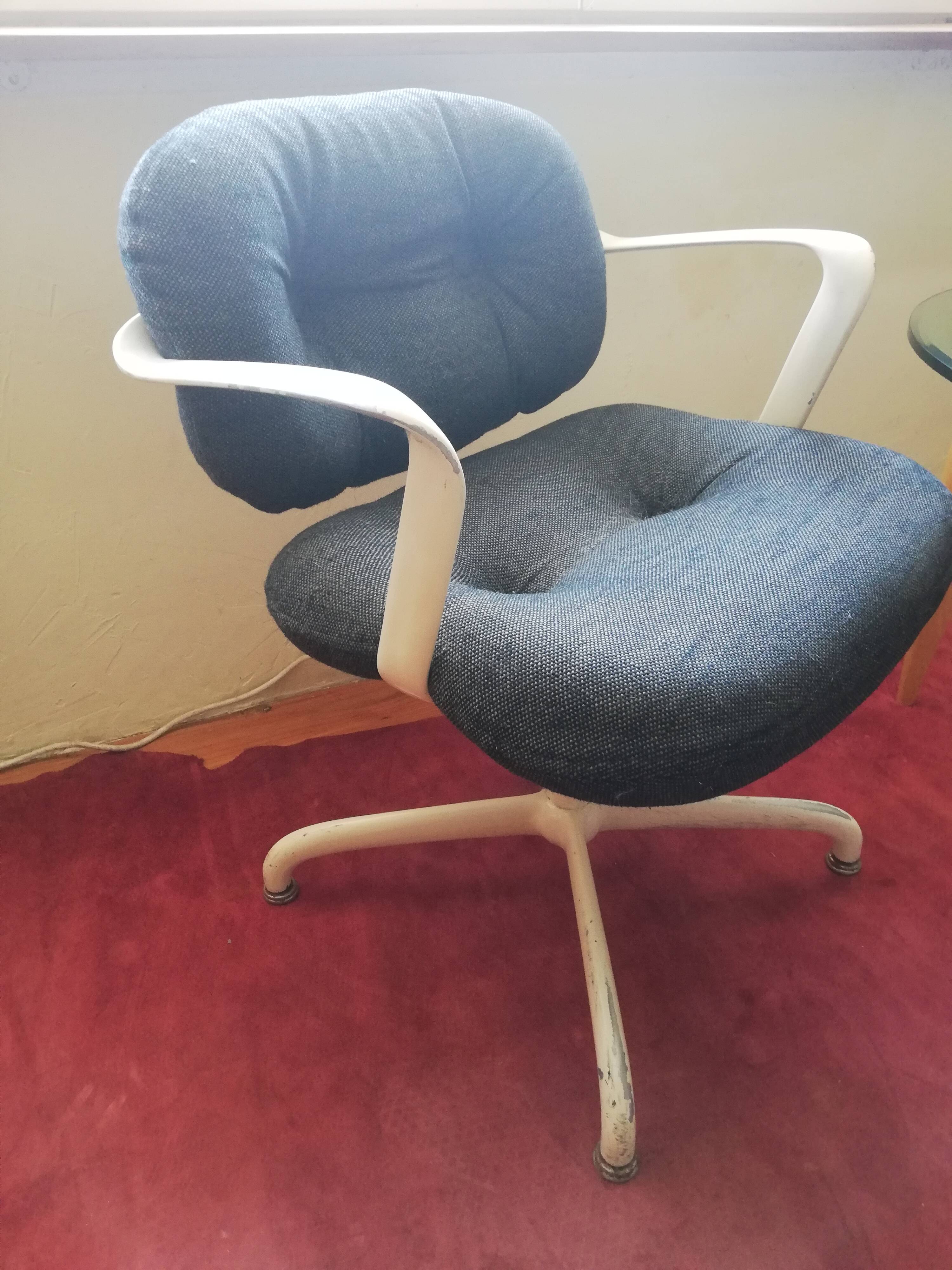 Knoll International Chair by Morisson and Hannah