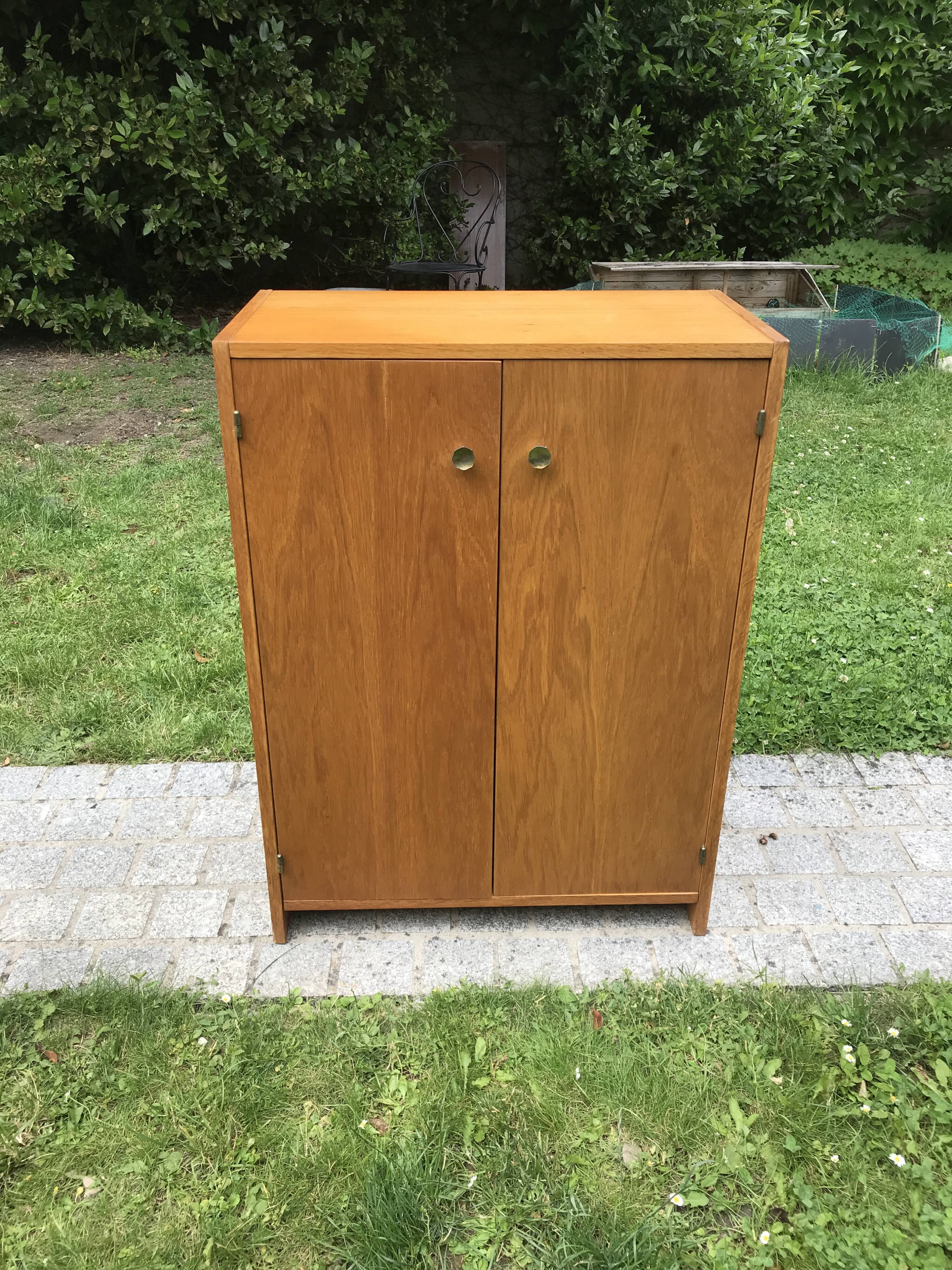 Vintage 1960 mini Dresser buffet