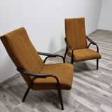 Paire de fauteuils par Antonin Suman
