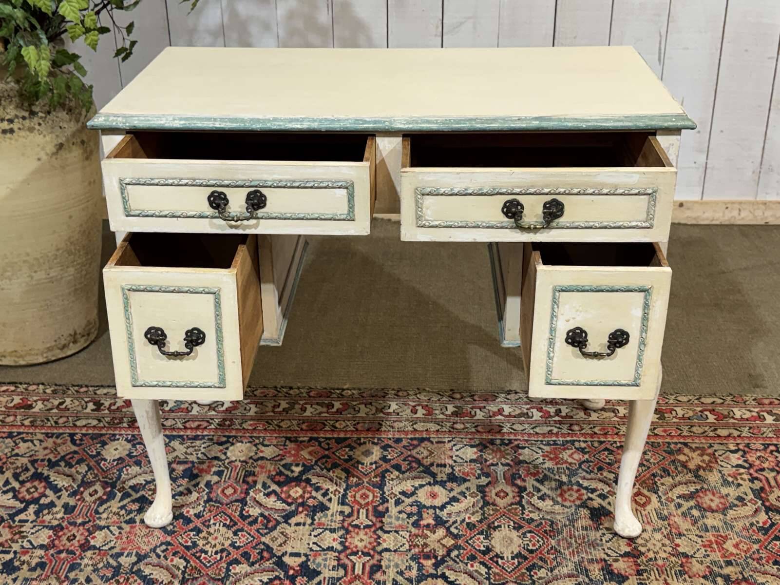 English desk in pine from the 1950s.