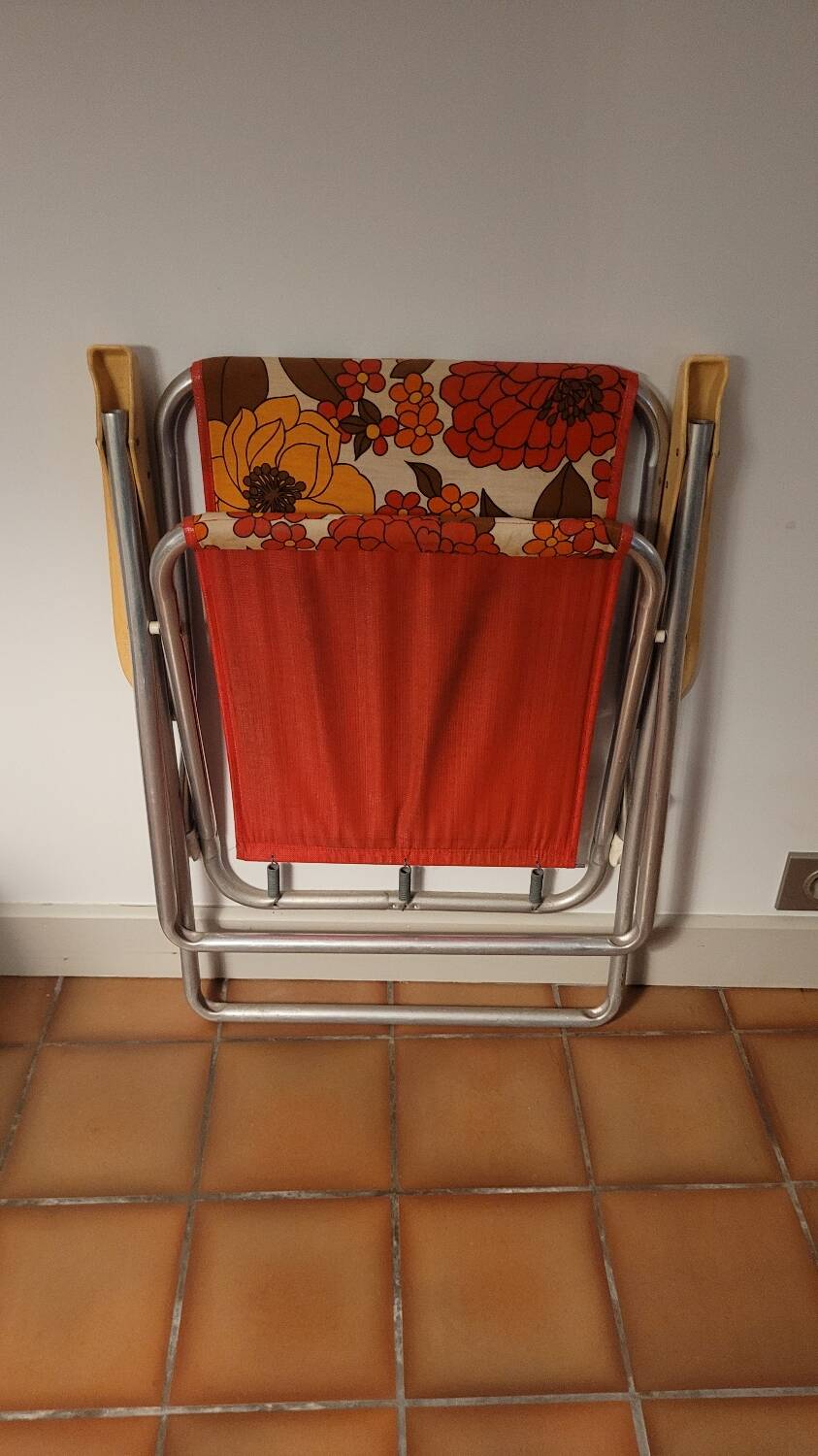 Vintage folding armchair
