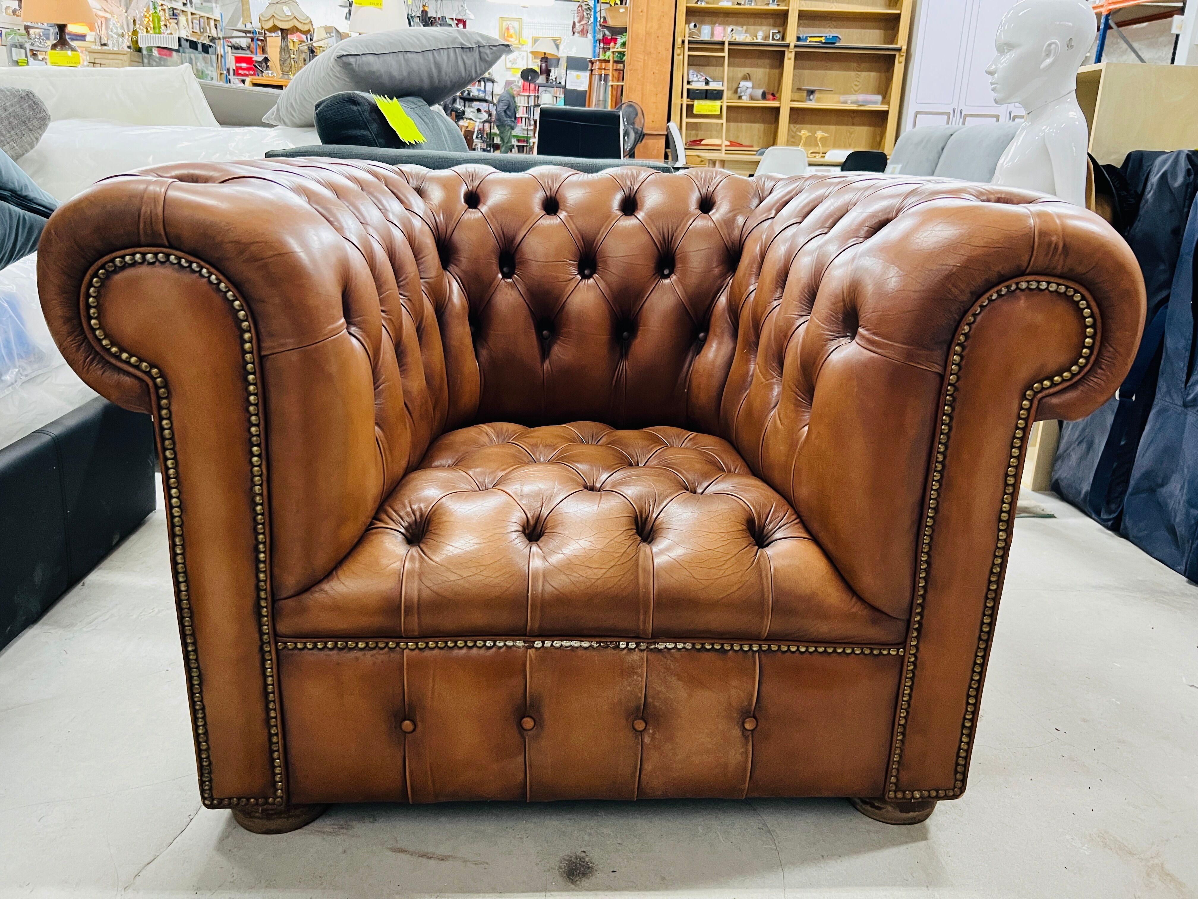 Chesterfield armchair in leather one place xl