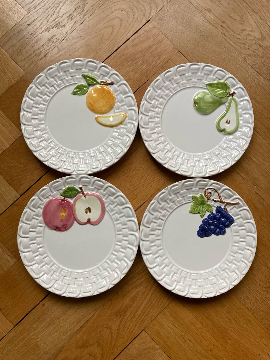 Fruit barbotine dessert plates