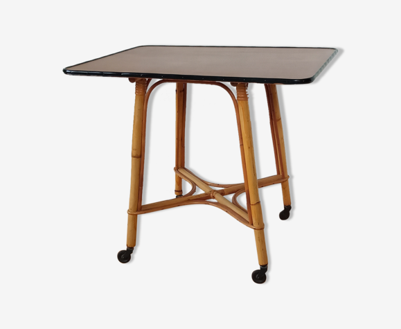 Table d'appoint basse en rotin années 50