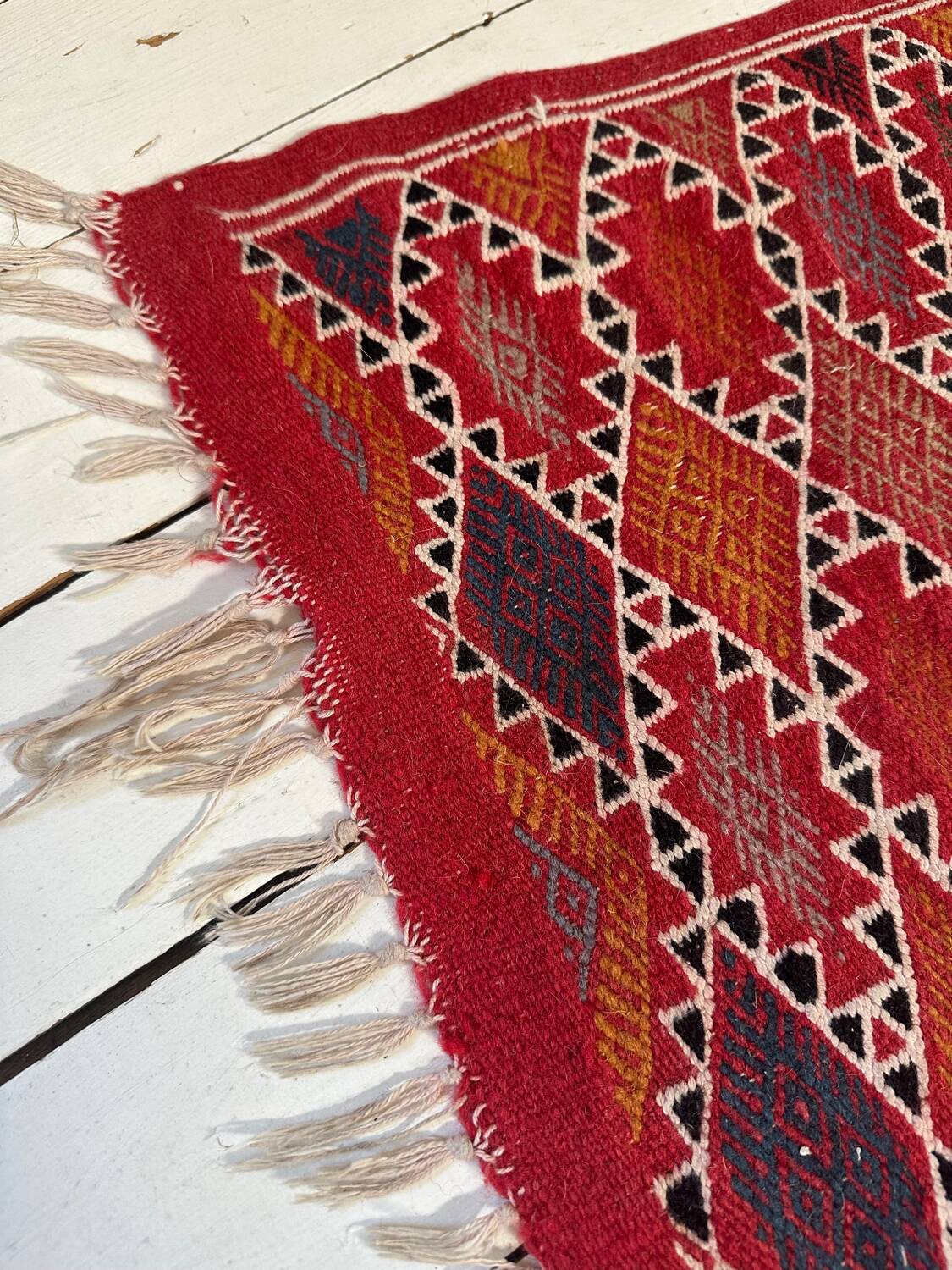 Vintage handmade kilim rug 113x200