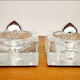 Deux appliques en verre coulé