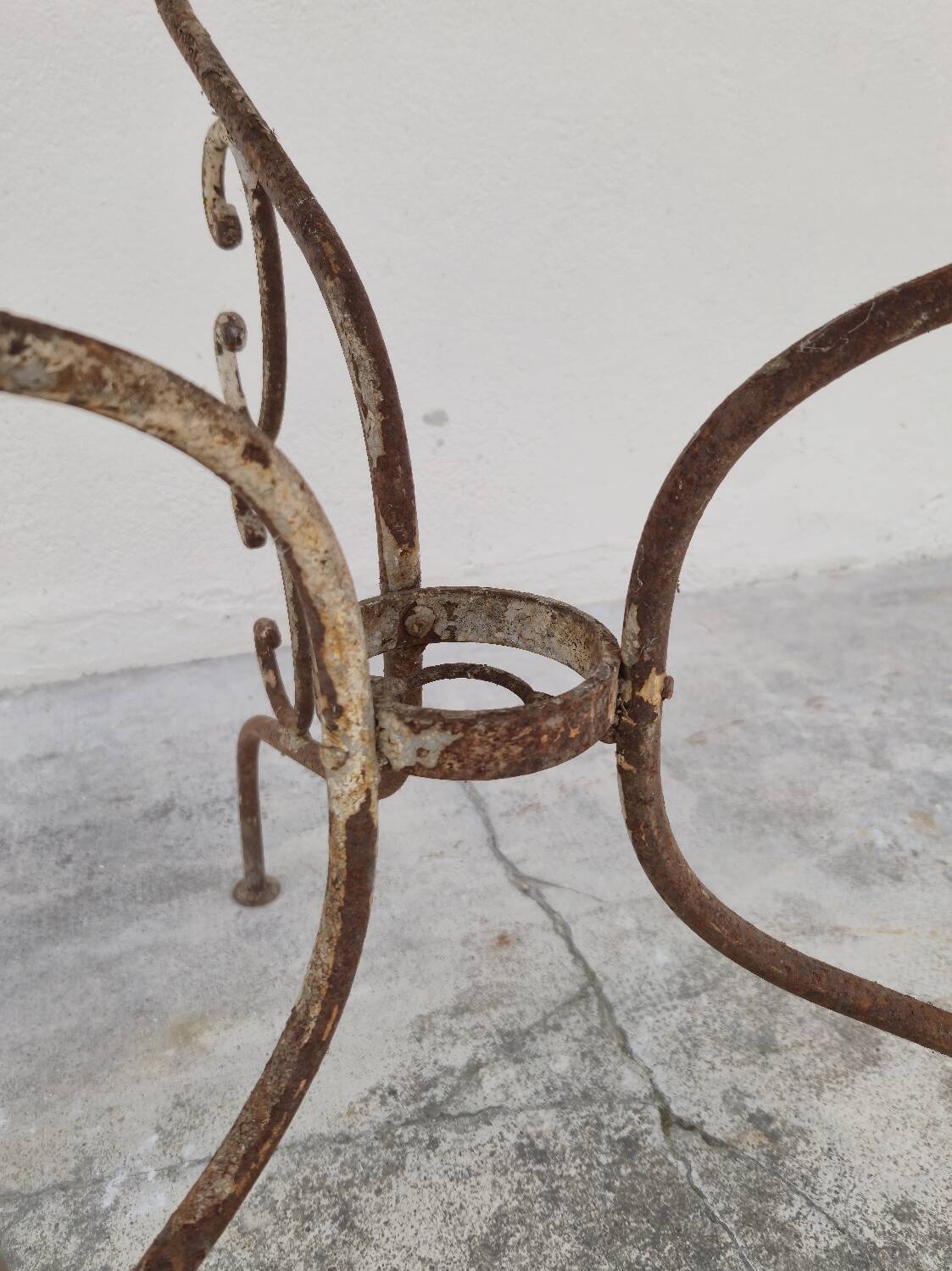 Wrought iron garden table pedestal 1900s