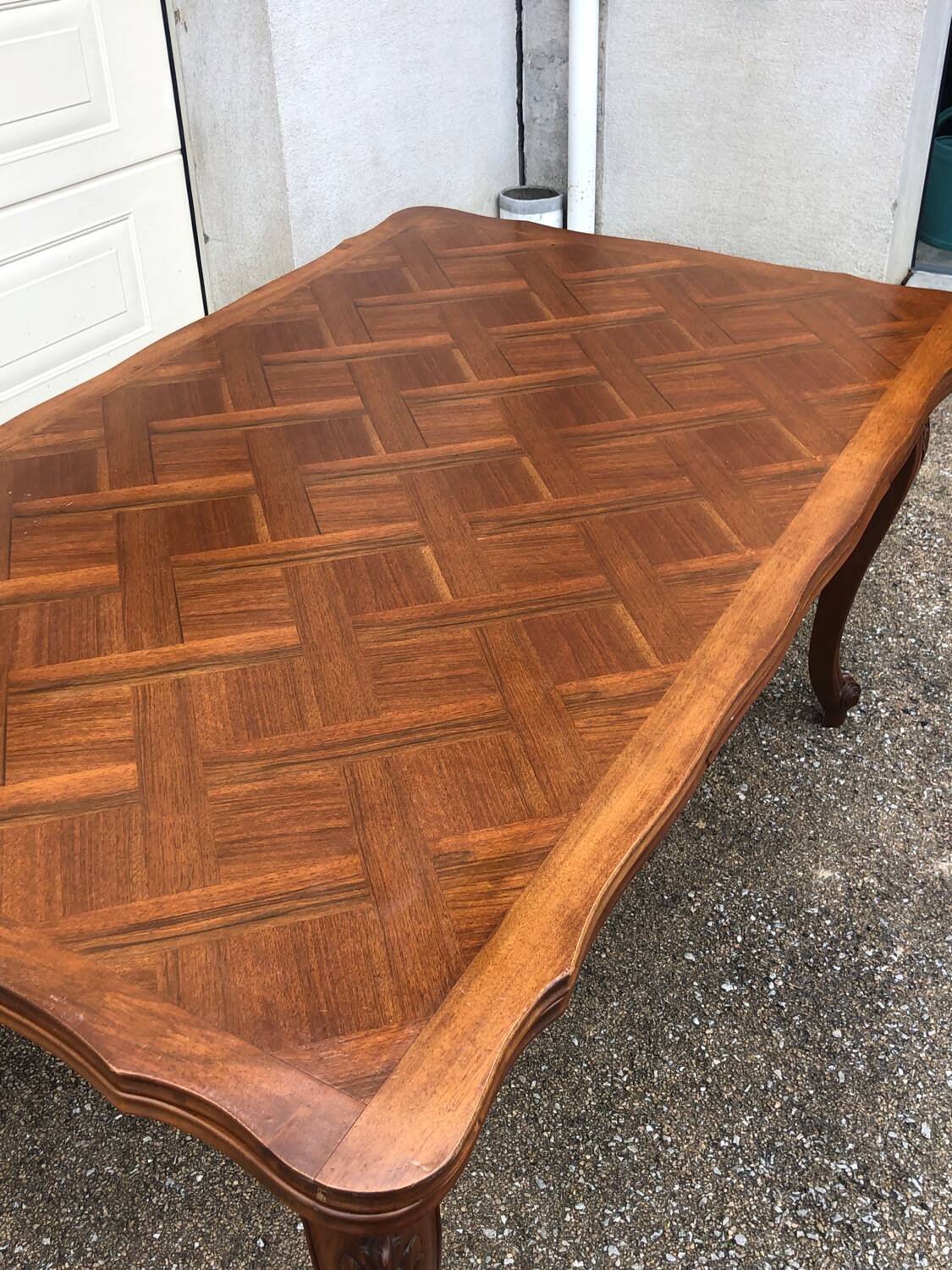French provincial dining table, Louis XV style