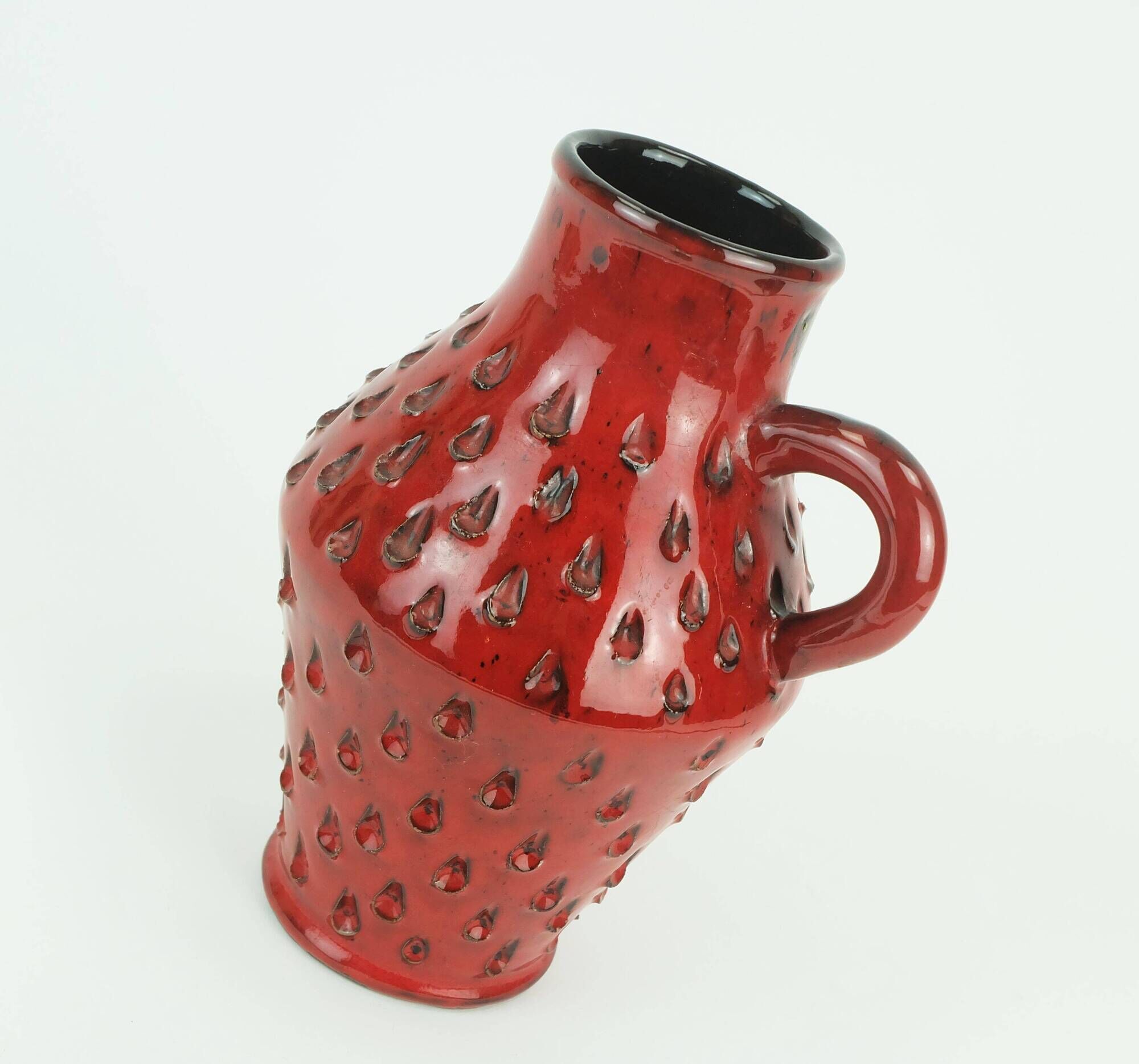 Italian mid century vase fratelli fanciullacci strawberry sgraffito decor 1960s 1970s