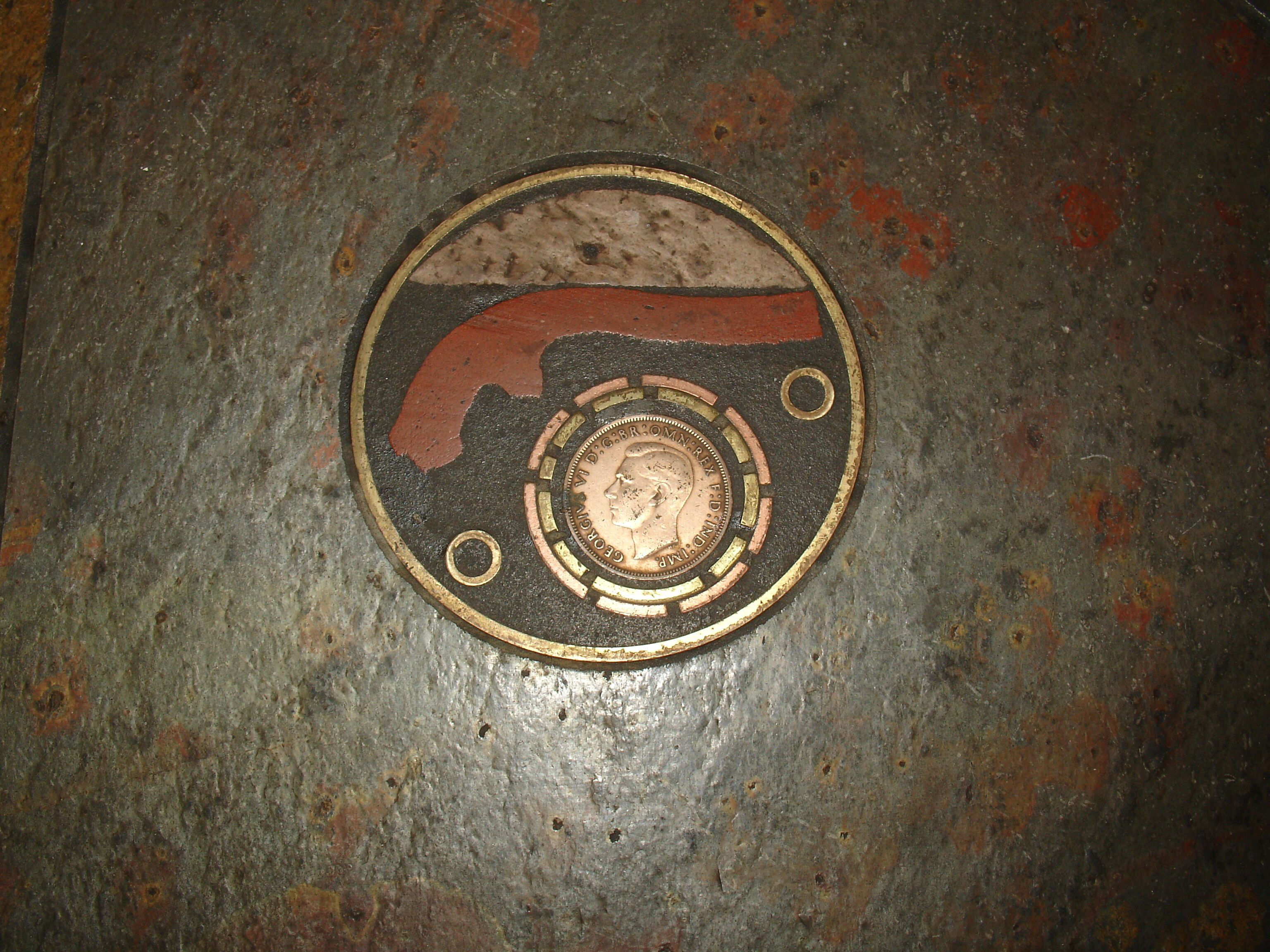 Coffee table by Paul KINGMA