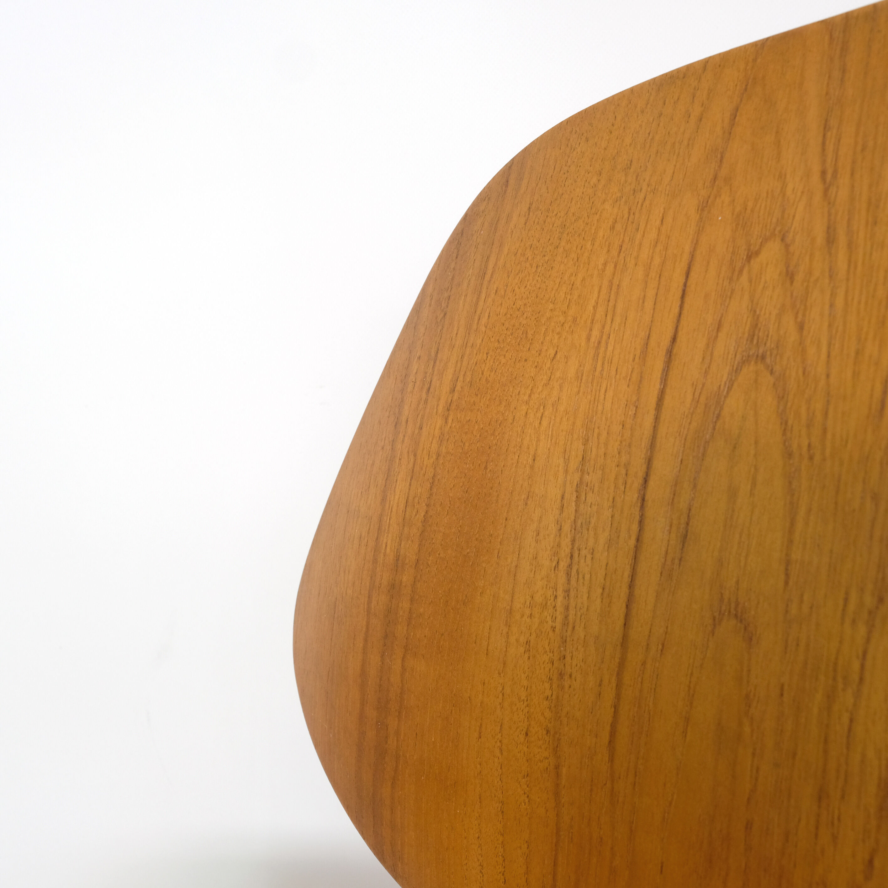 Osvaldo Borsani, P31 armchair, Tecno, 1963