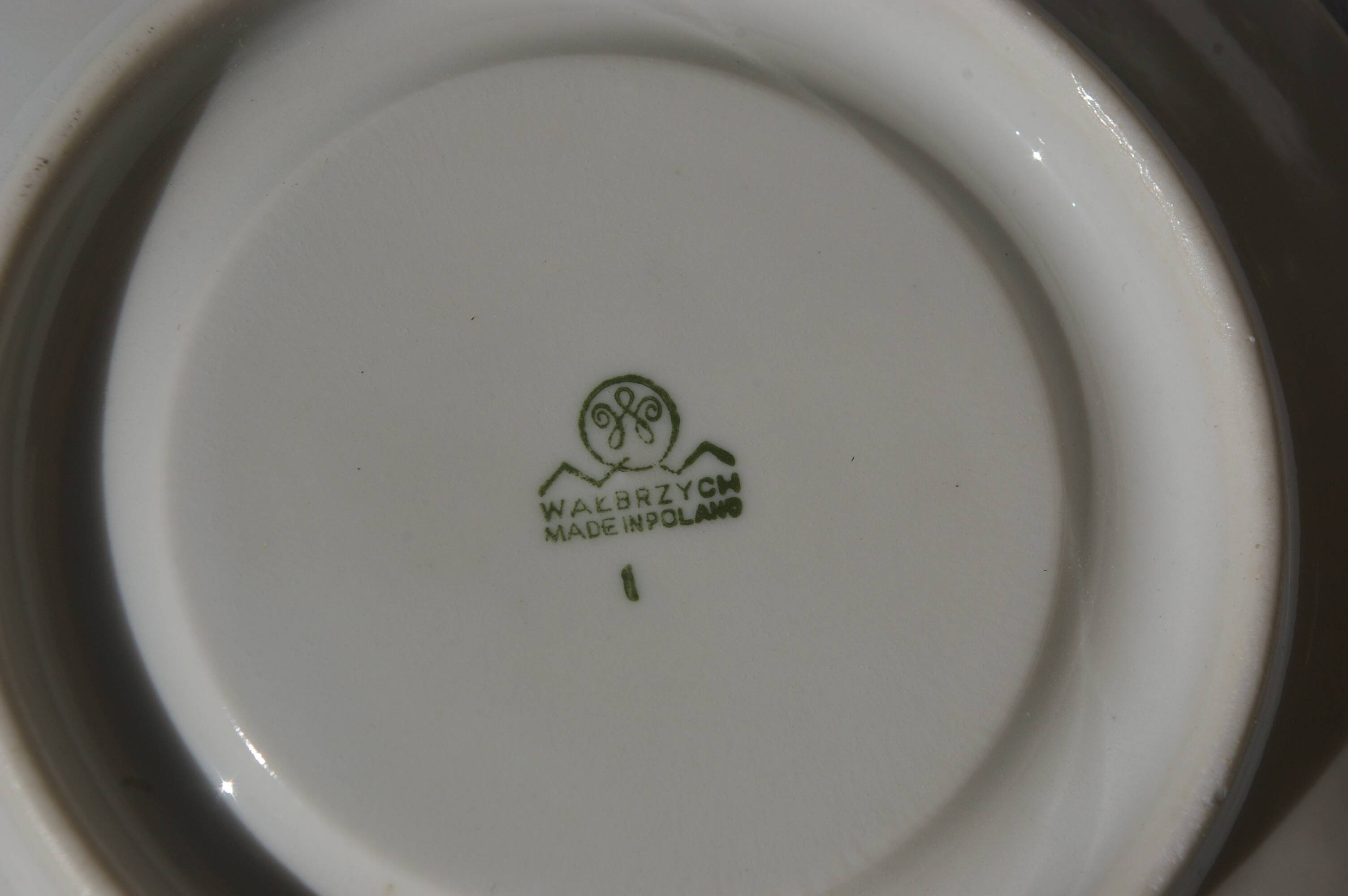 White Porcelain tea service with Louis XV reliefs WALBRZYCH