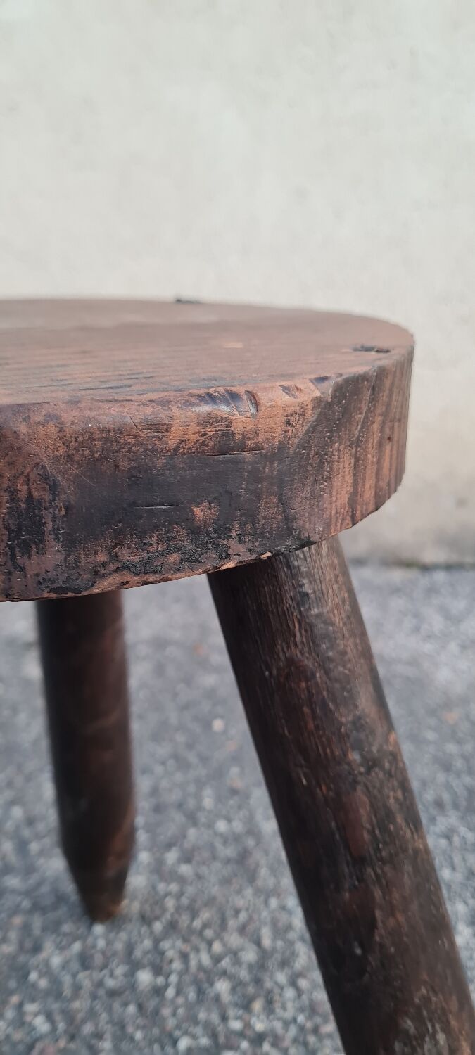 Pair of tripod stools