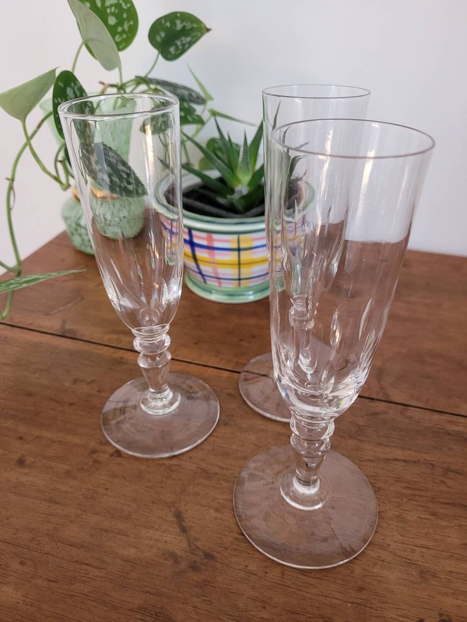 3 coupes à champagne en cristal